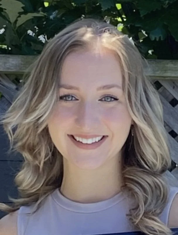 Mackenzie- Headshot copy.jpeg