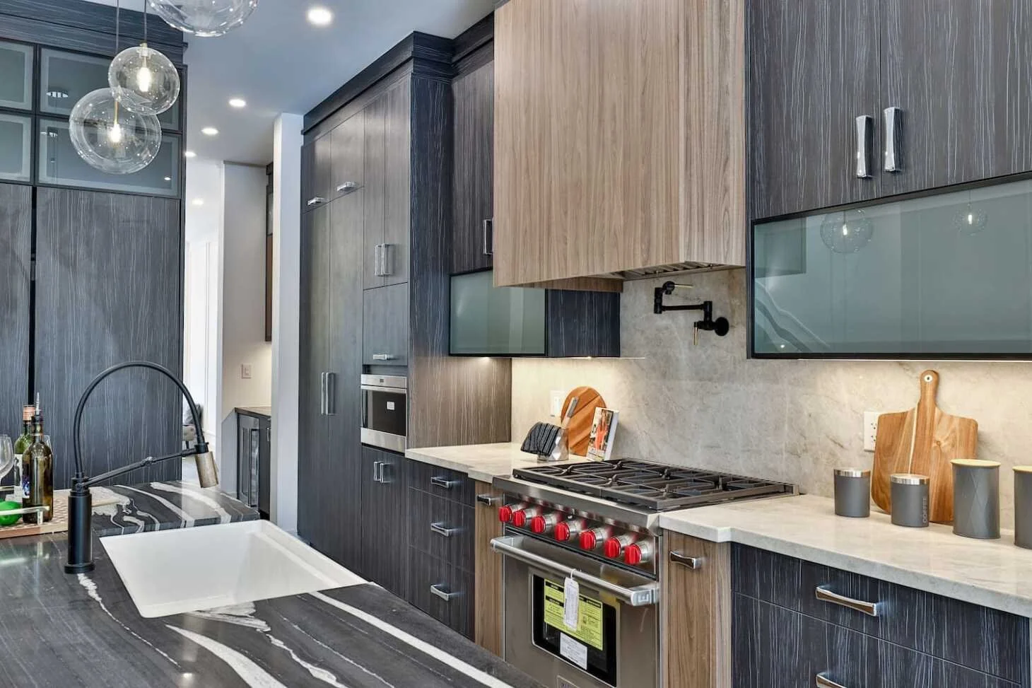 luxury-kitchen-renovation-in-toronto.jpg