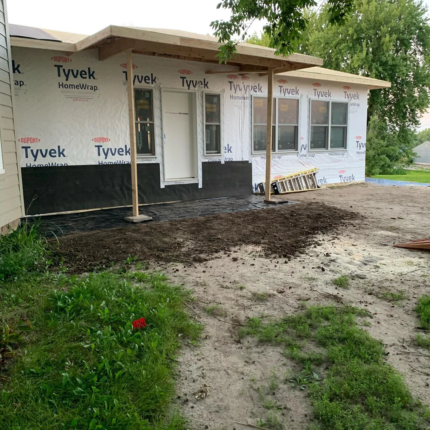 This project is moving right along. The roof is on and windows and entry door are in. Next up utilities rough-in&rsquo;s, shingling, and front entry porch! 

If you&rsquo;re looking to add space to your existing home - we can help! 

www.construction