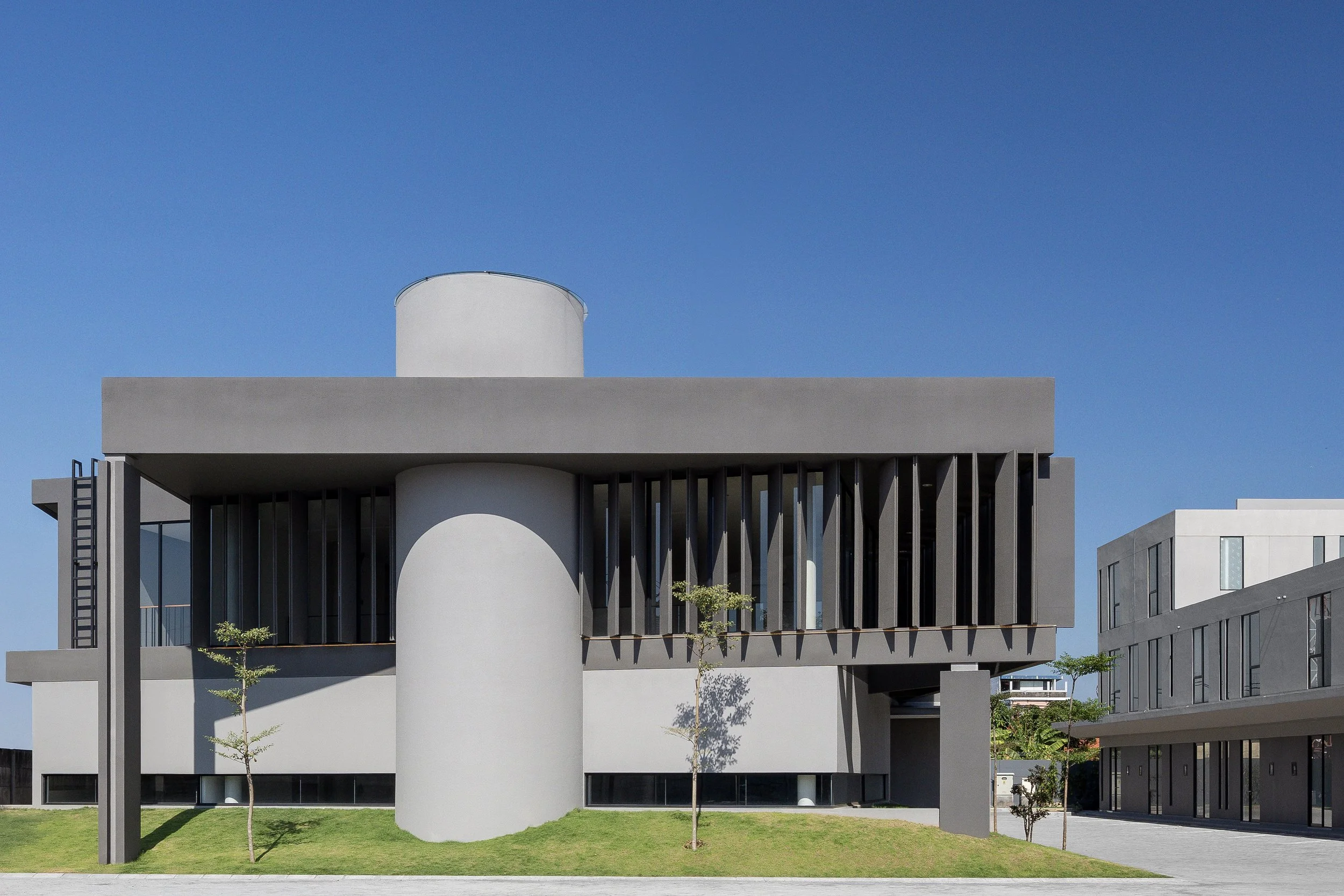 Masjid & Clubhouse CPJ, Surabaya - ArMSchitecture