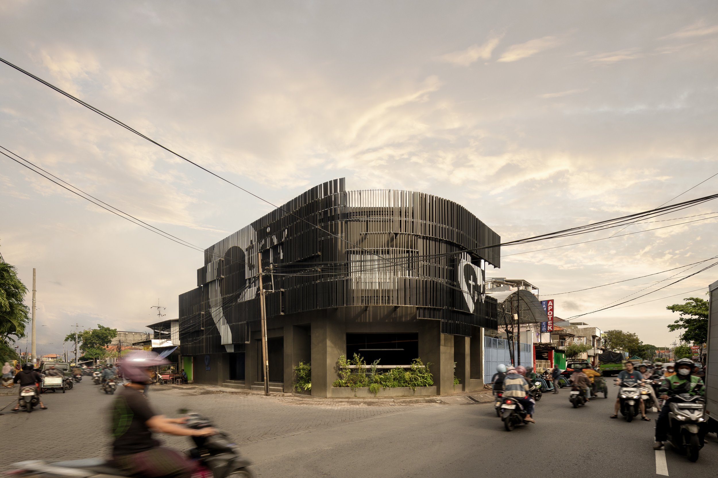 Triv Office Final-14.jpg