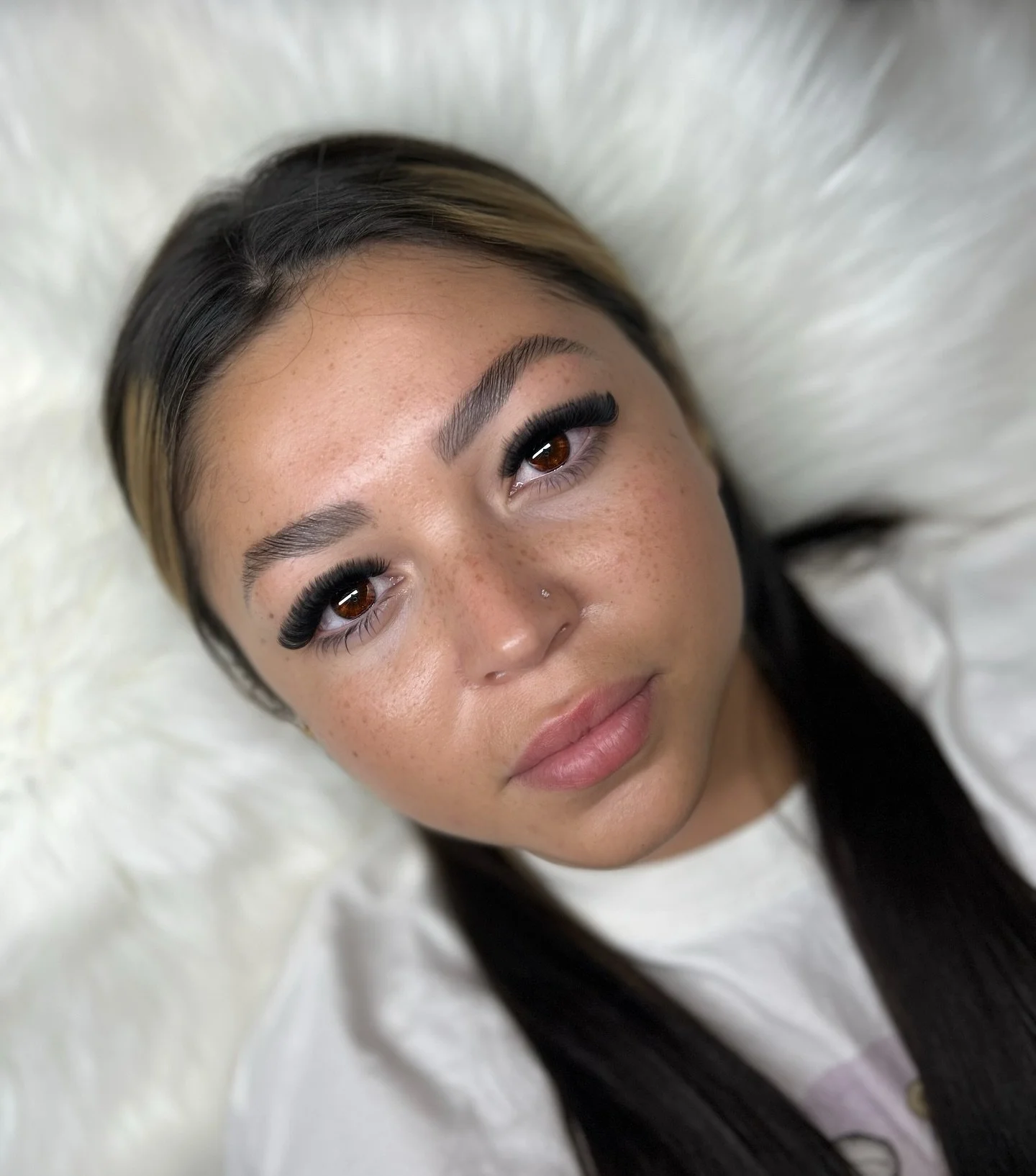 Volume Set 🤍

We loove this cat eye set on her!
_______
✨ Book Lashes, Nails, Facial, Brows
🫶🏻 Sept &amp; Oct open