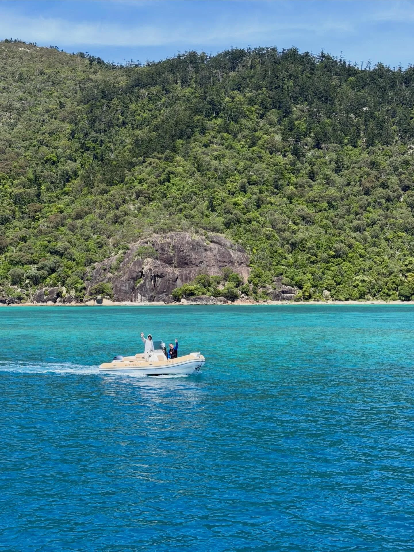 Hands up if you love Butterfly Bay! 🤿🐠🦀🐢
