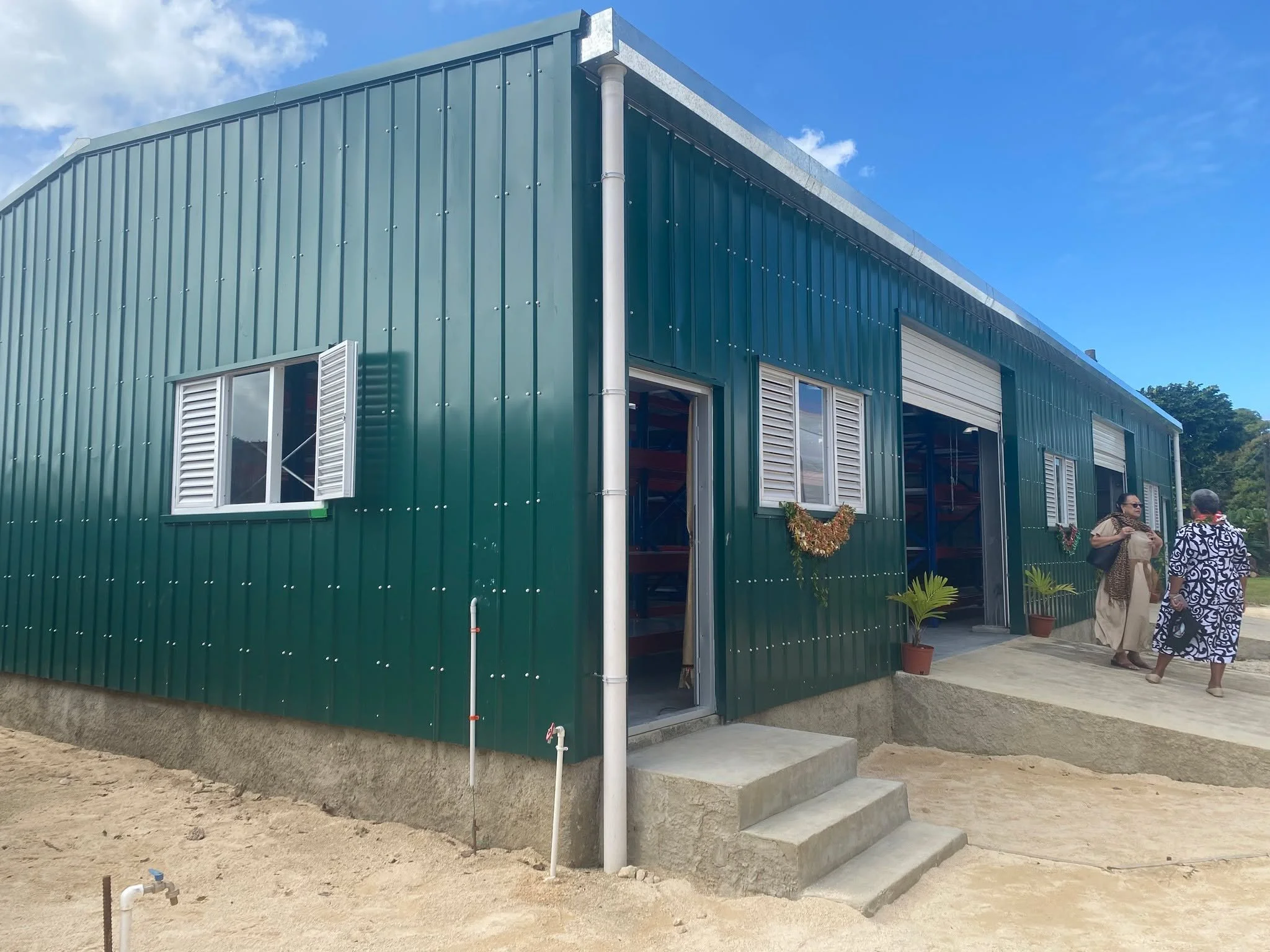 When disasters strike, emergency workers need to have rapid access to humanitarian supplies, such as food, water and medicine &ndash; to help those affected.‼️

This week we opened a supply warehouse with our partners Caritas Tonga, that will ensure 
