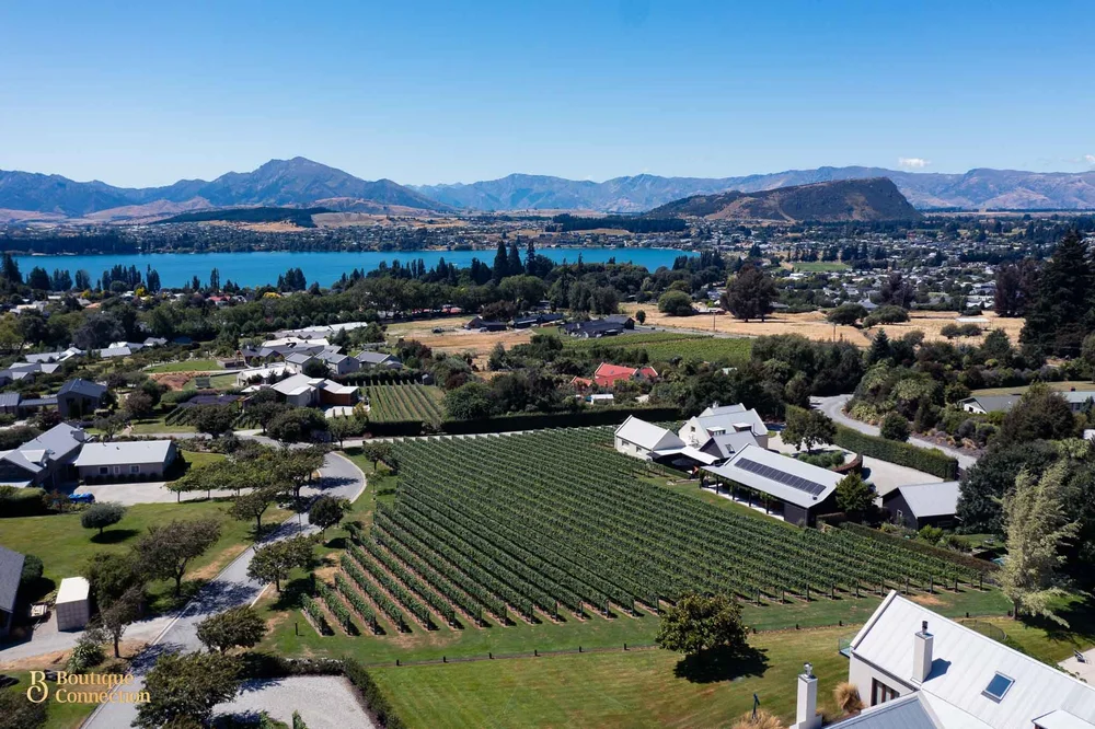 Two Buckets — Boutique Connection