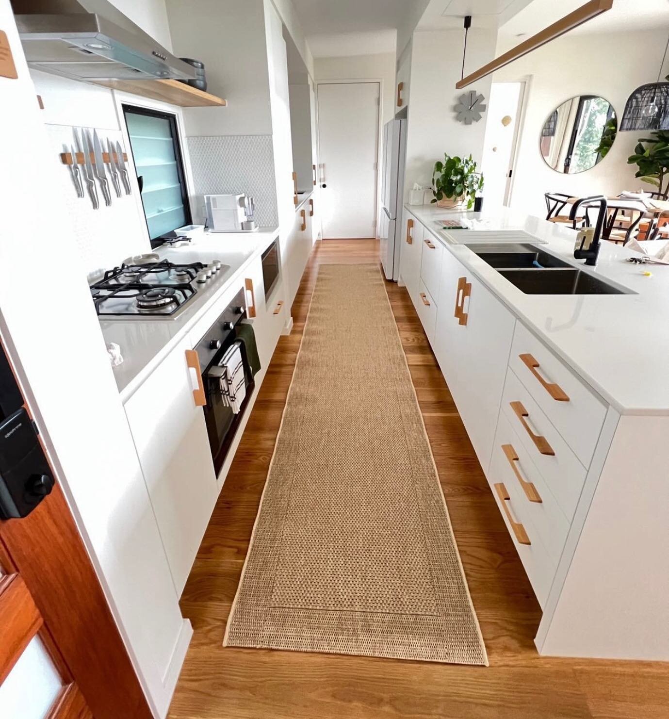 CUSTOM MADE. . . .
Just for YOU !
Kitchens, bathrooms, door mat runners&hellip;&hellip;..
▪️
📞 Jo 0411475349 with all your questions &amp; queries 
▪️
FAKE SISAL
✔️washable
✔️tough but soft
✔️kitchen proof
✔️spill proof
✔️child proof
✔️dog proof
▪️
