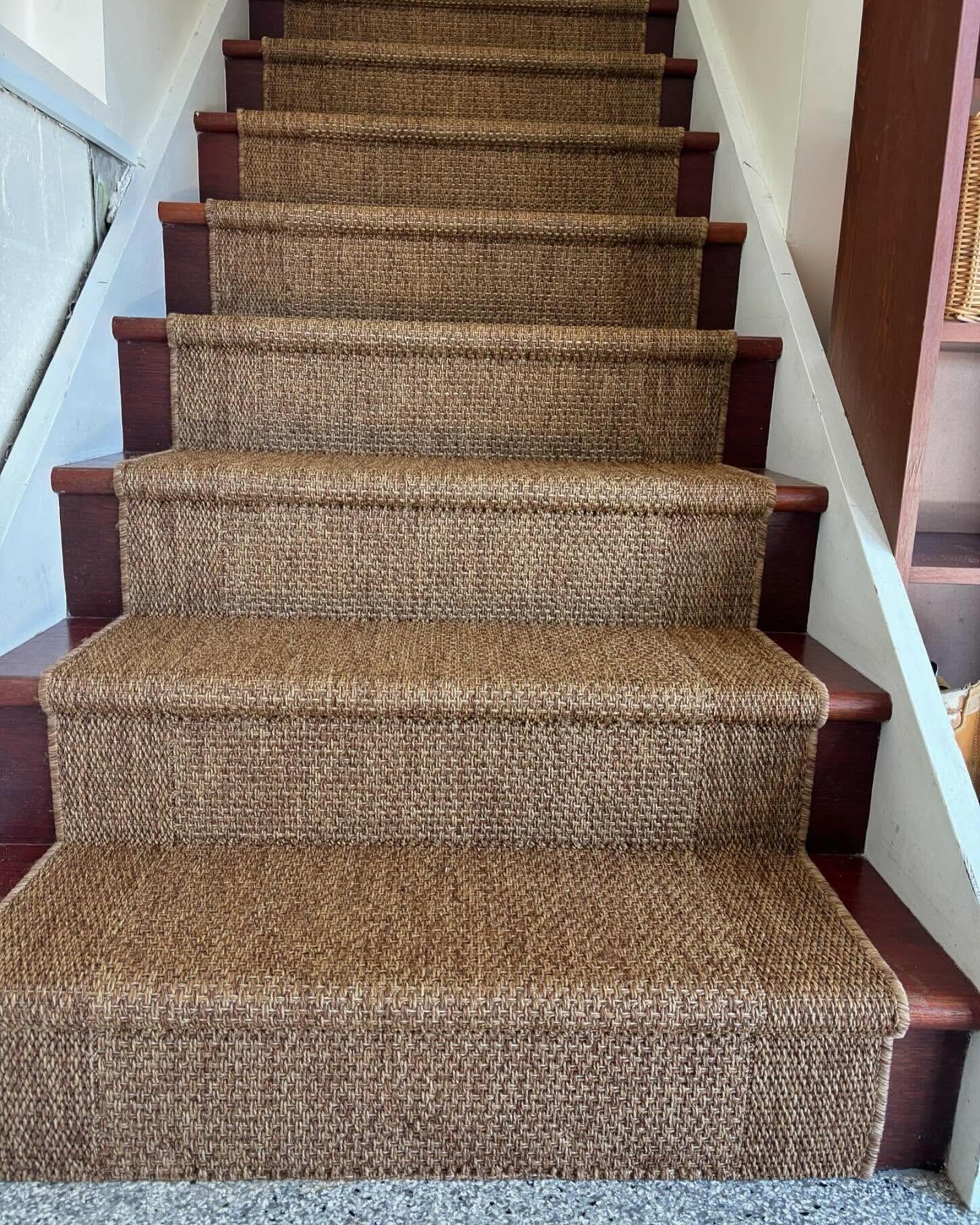 STAIR RUNNERS. .
Outdoor rug fabric
▪️tough
▪️soft under foot
▪️easy to clean
▪️gives you that organic look without any of the maintenance problems
▪️various colours
Call Jo 📞 0411475349 for more information 
.
 INSTORE @empire.revival Paddington Q	