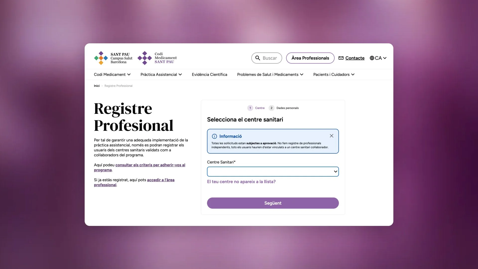 Página web de Sant Pau para registro profesional, con formulario para seleccionar centro sanitario y acceso al área de profesionales.