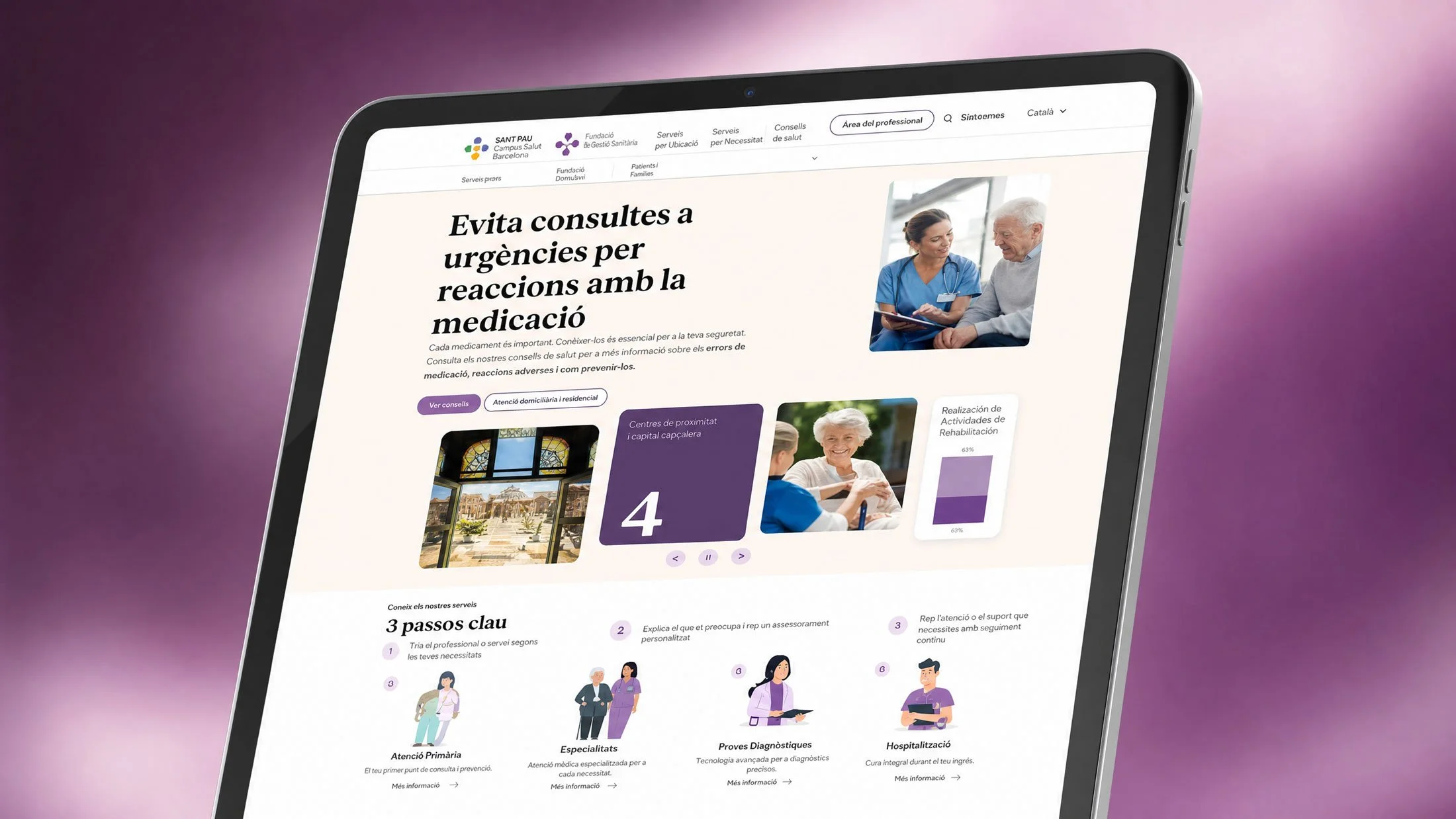 Tablet en perspectiva sobre fondo degradado rosa y morado, mostrando la web de Codi Medicament con contenido informativo, imágenes de profesionales y pacientes, y secciones explicativas estructuradas.