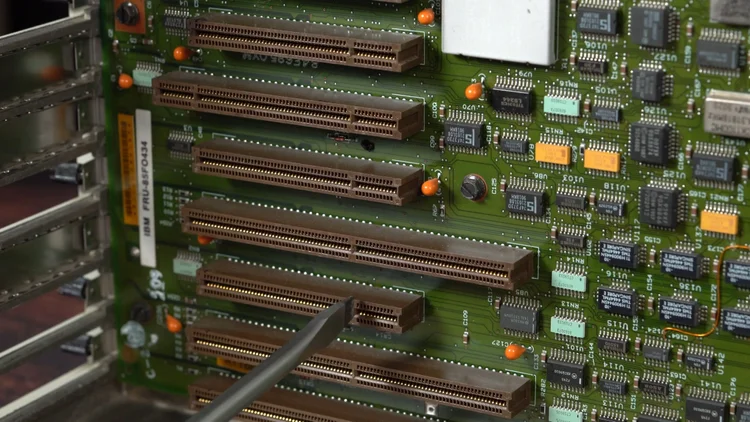 IBM's 386 Tower of Power: The PS/2 Model 80 — Userlandia