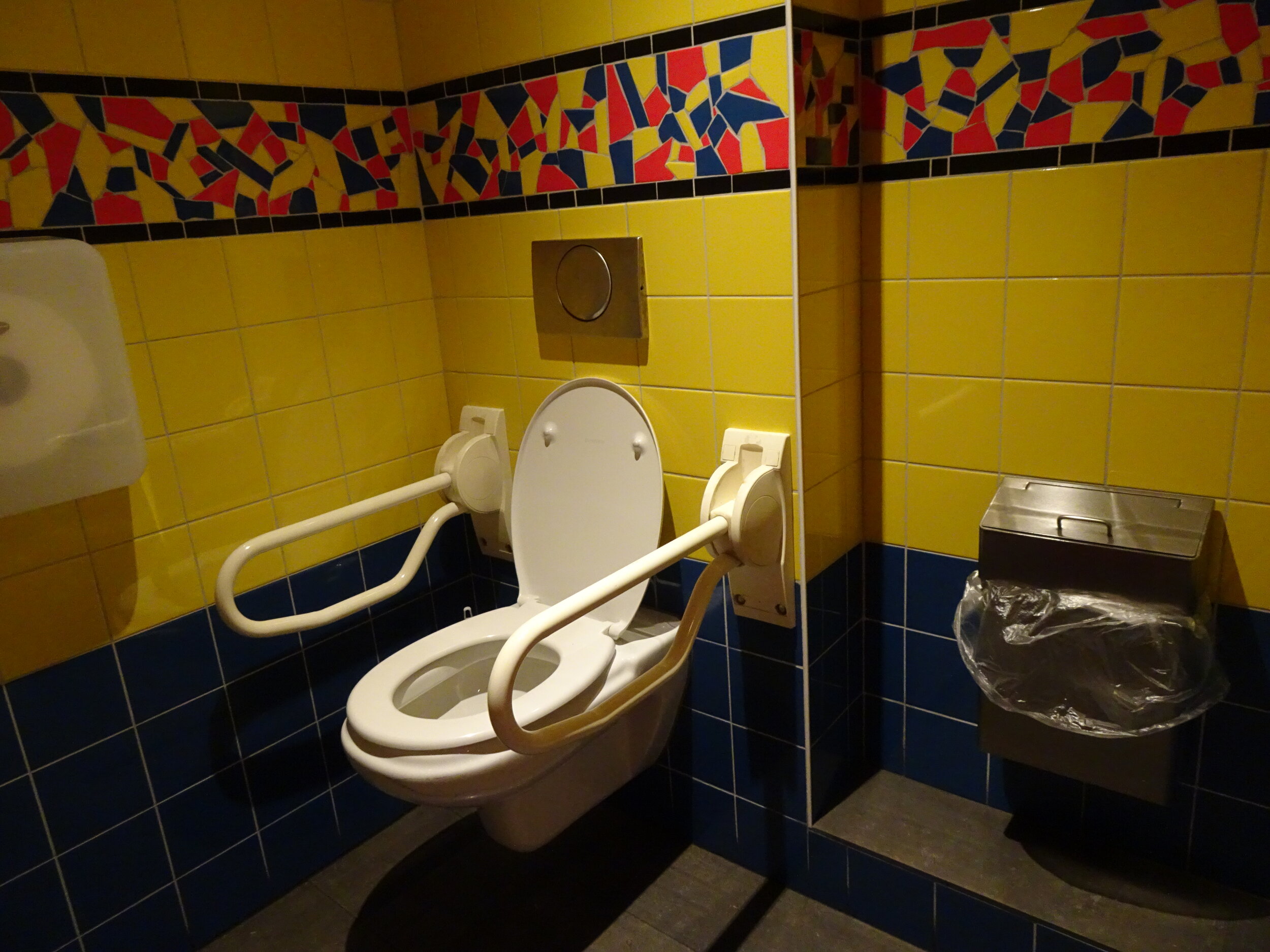 The Bulldog Hotel & Loungebar Toilets — Able Amsterdam