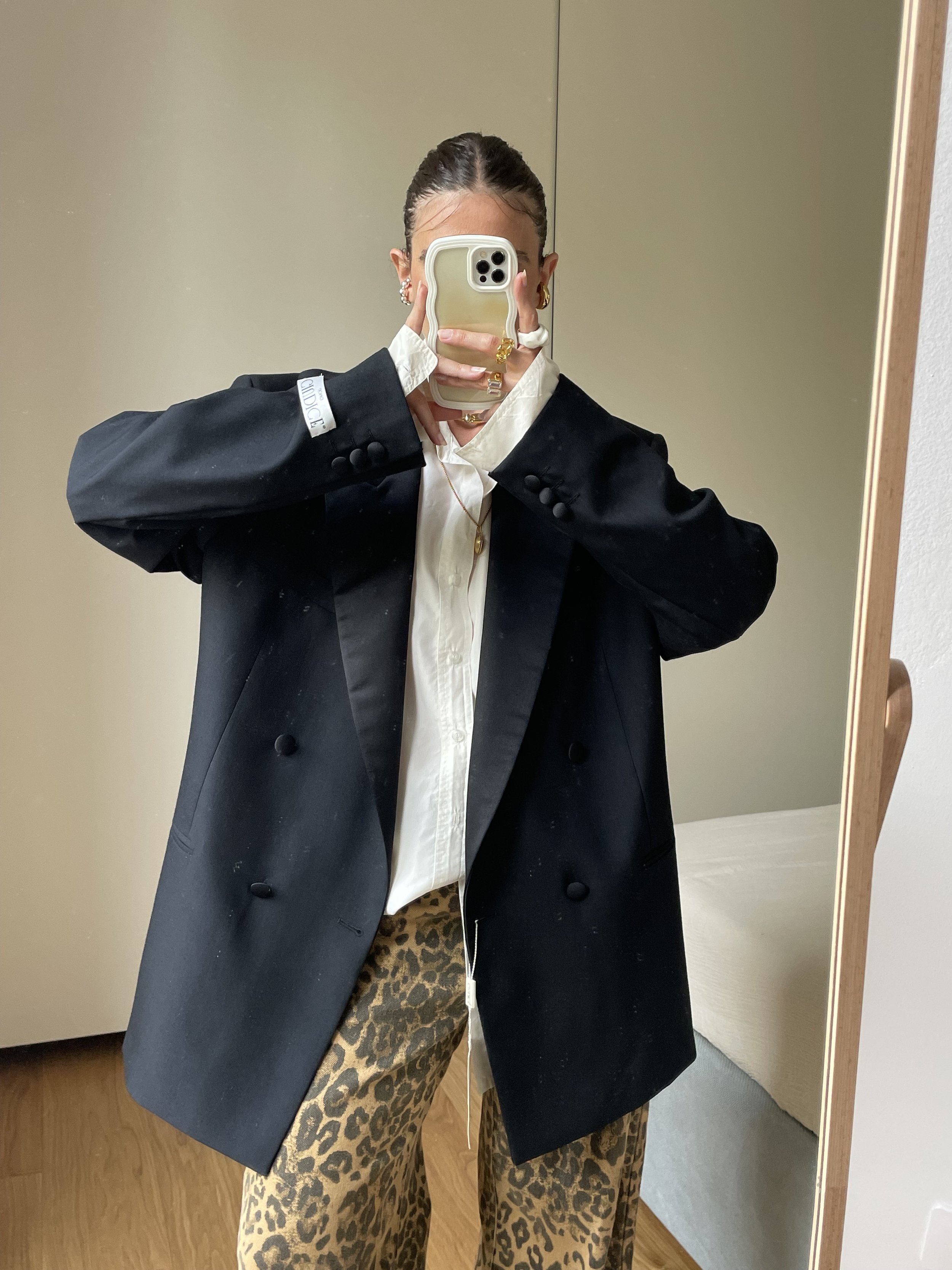 Blazer vintage sartoriale con collo in raso nero