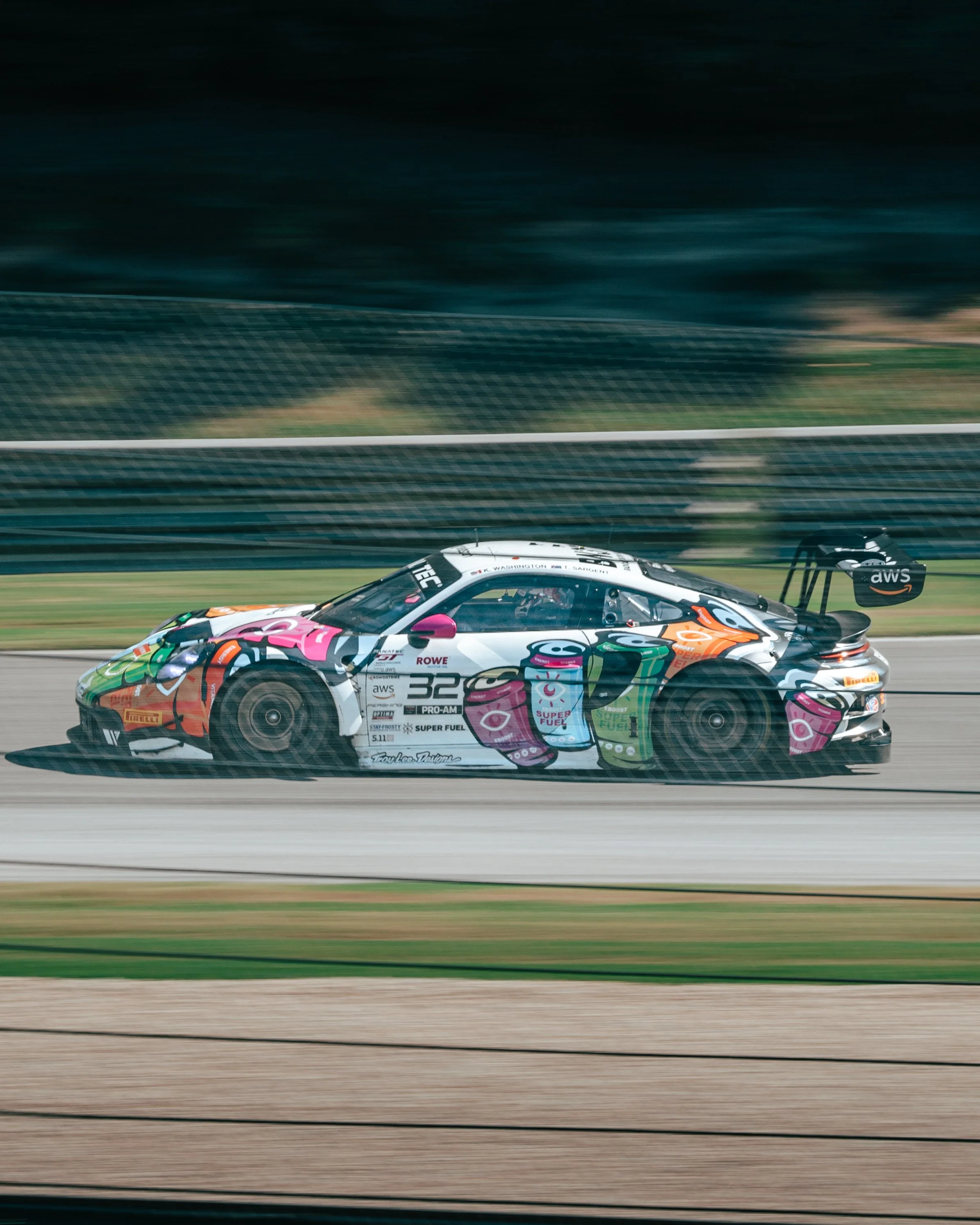 GT SRO Race 24-425.jpg