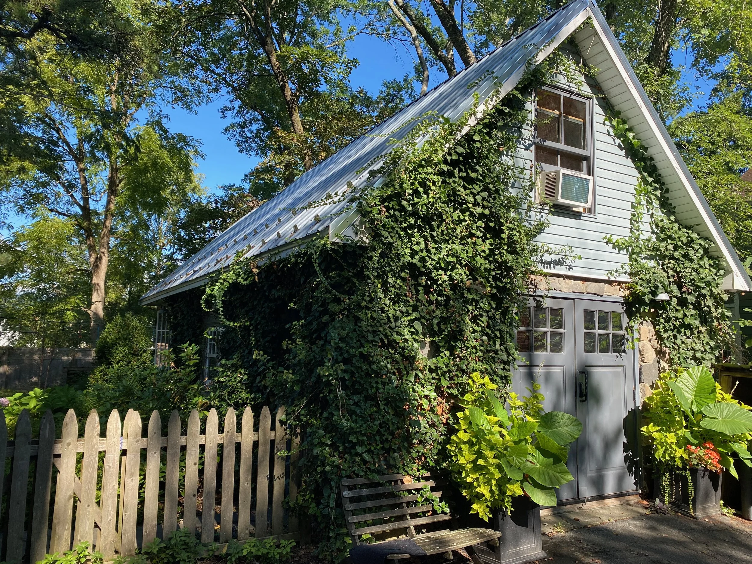 Front entrance to the acupuncture studio