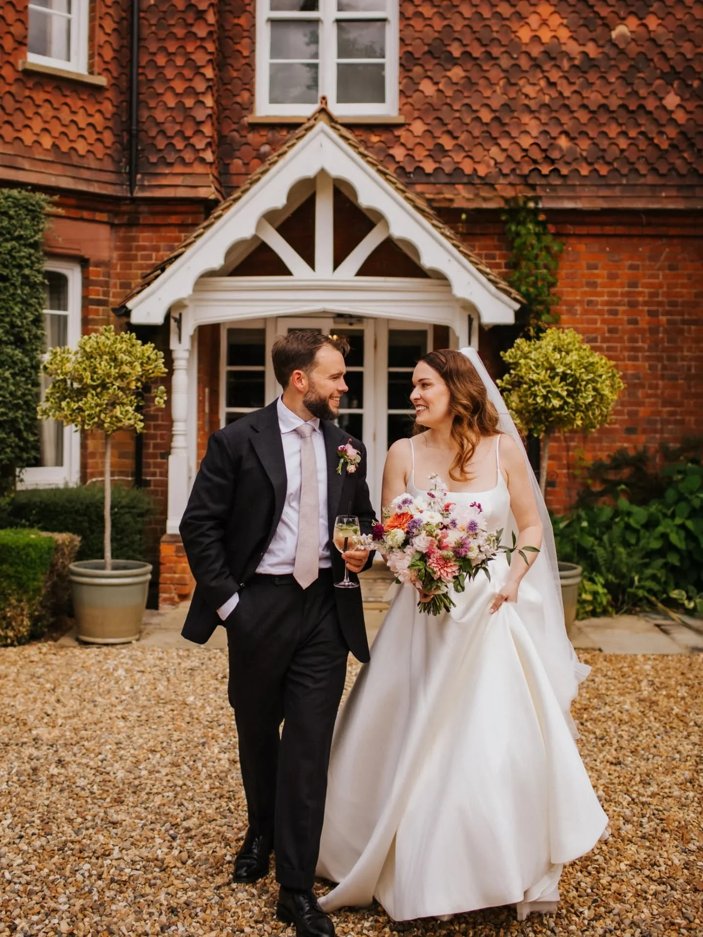 I hope everyone's enjoying the long Easter weekend 🐣 I enjoyed a couple of days off for my Birthday in Bristol &amp; Bath. 

I'm back on admin from tomorrow, with lots of lovely consultations in the pipeline. I still have some availability for later