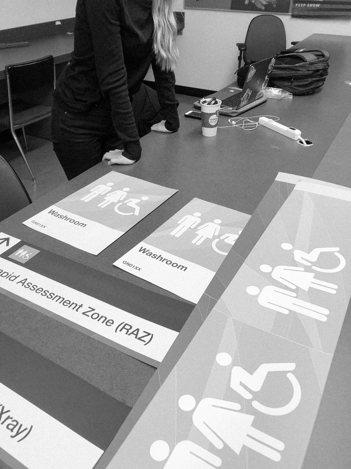 Grey Nuns Emergency Room Signage / Wayfinding
