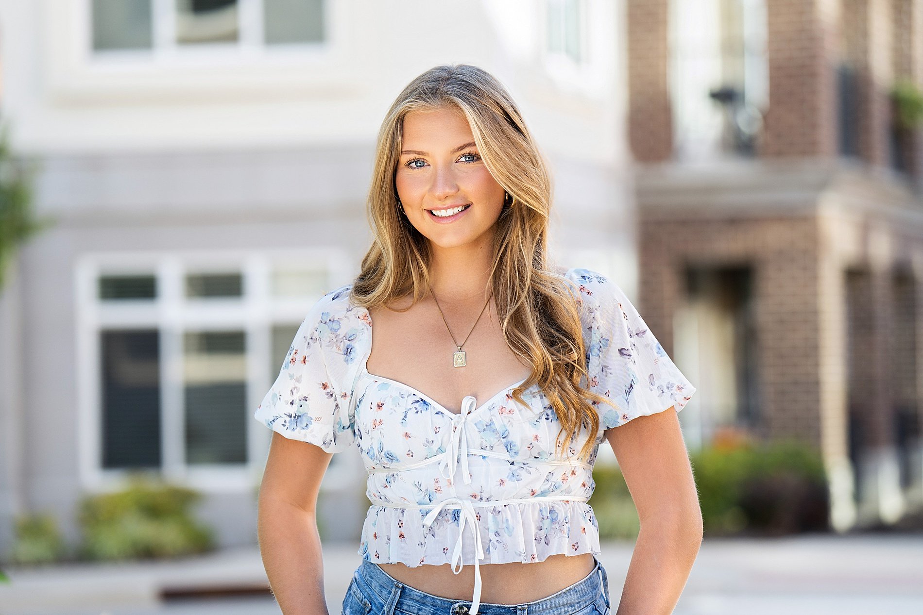  downtown Kansas city senior portraits by KC senior photographer Aimee Geis  