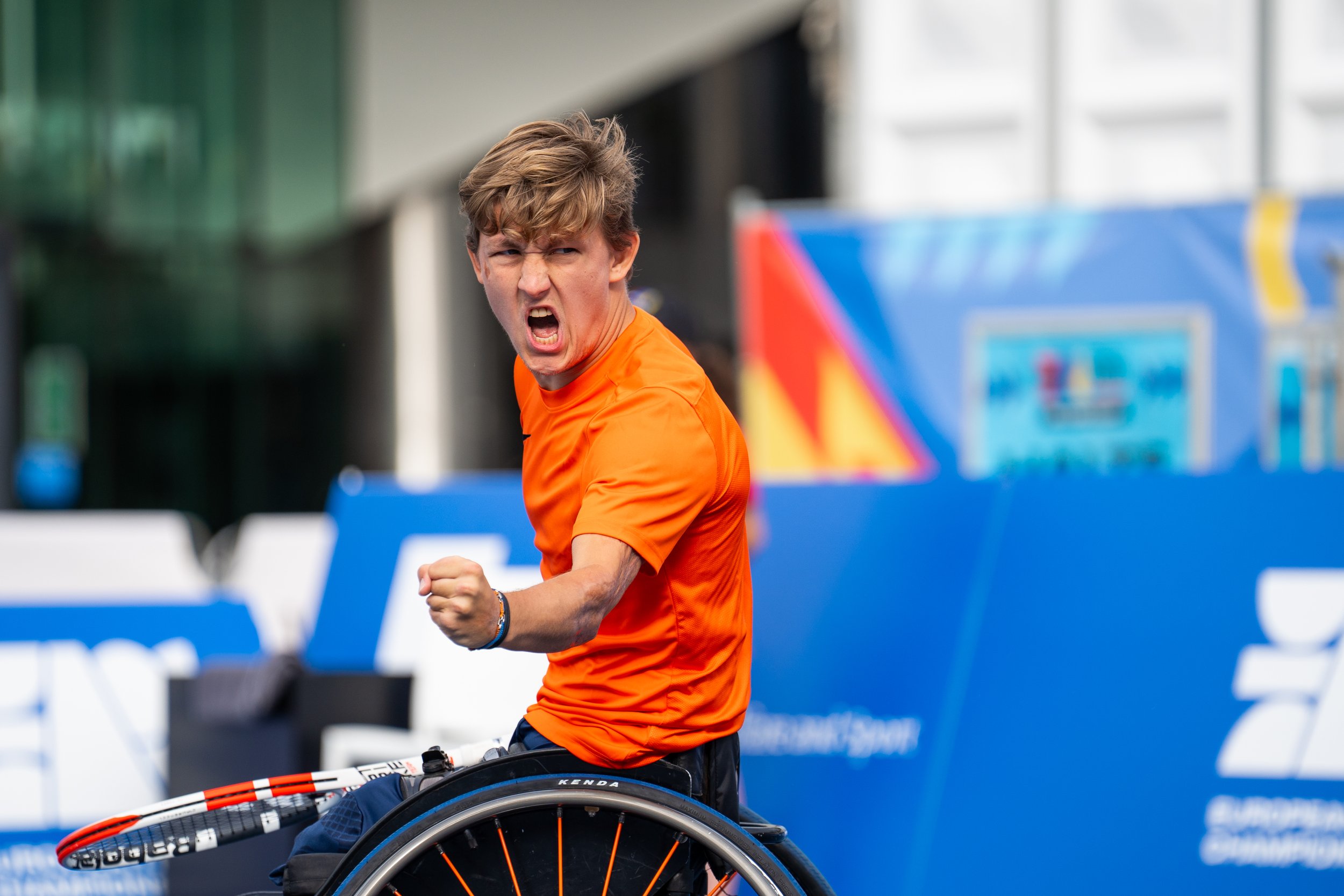 Wheelchairtennis_.JPG