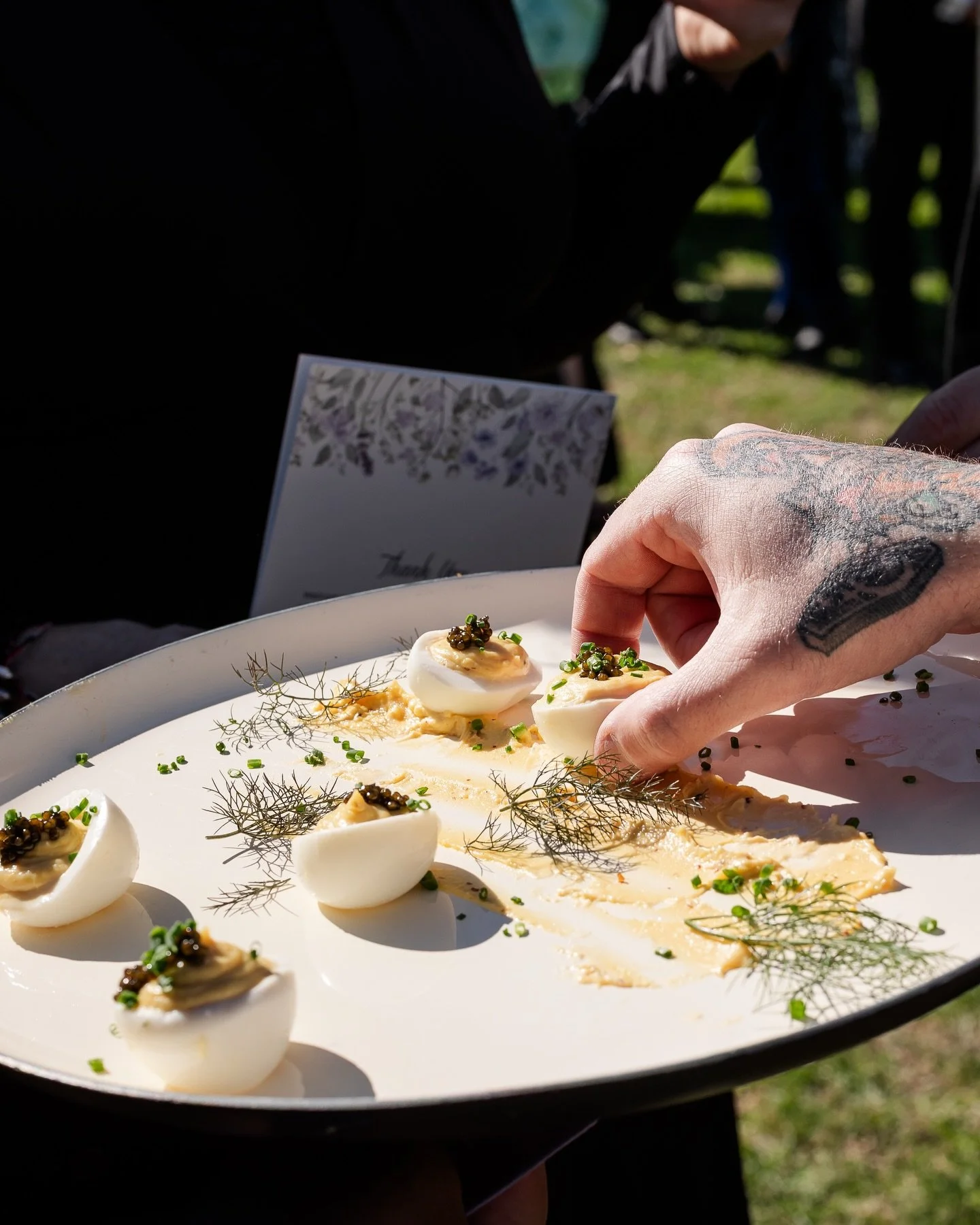 this cocktail hour lineup >

📷 @twofishweddings