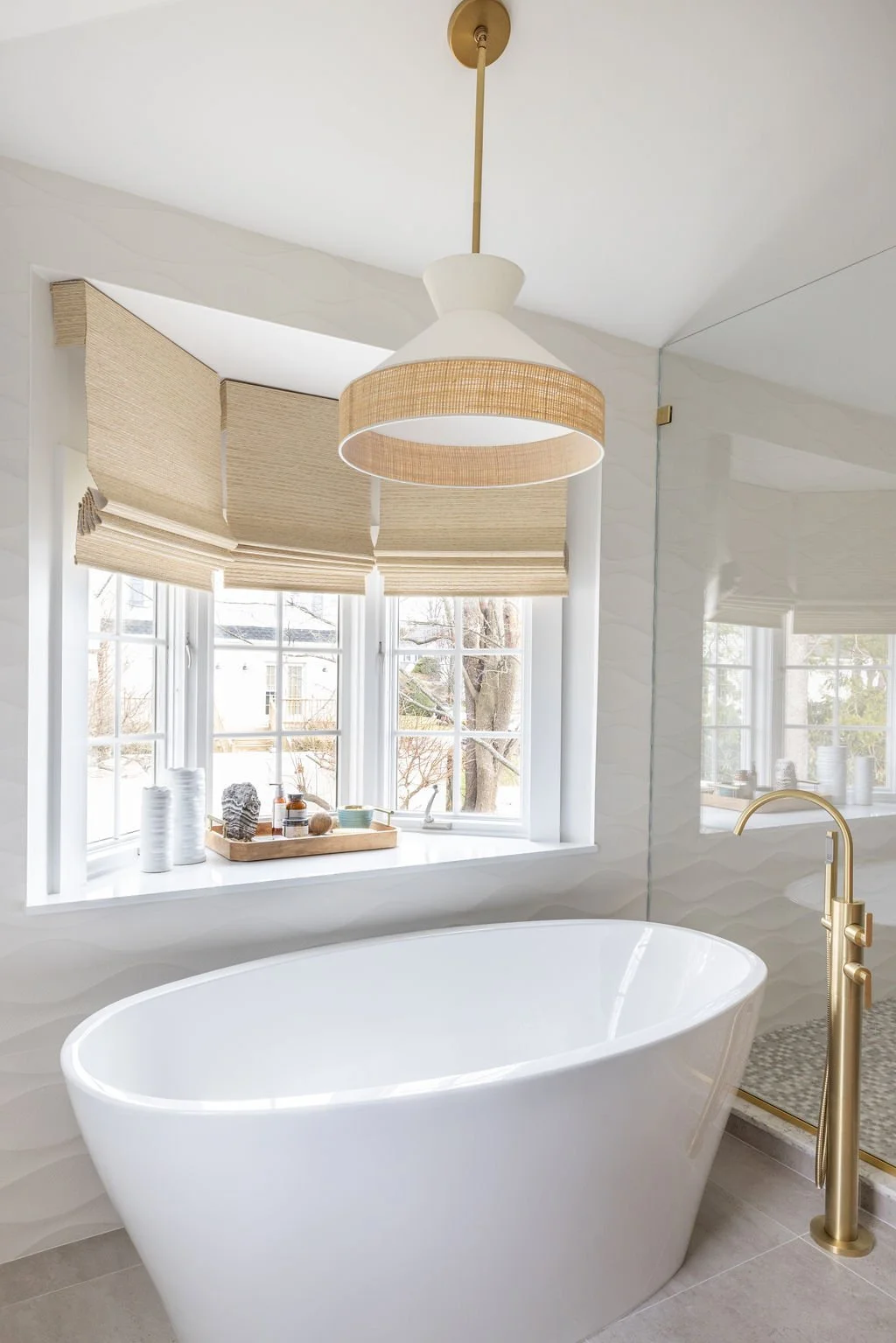 01_DelhiRd_TubWindow.jpg