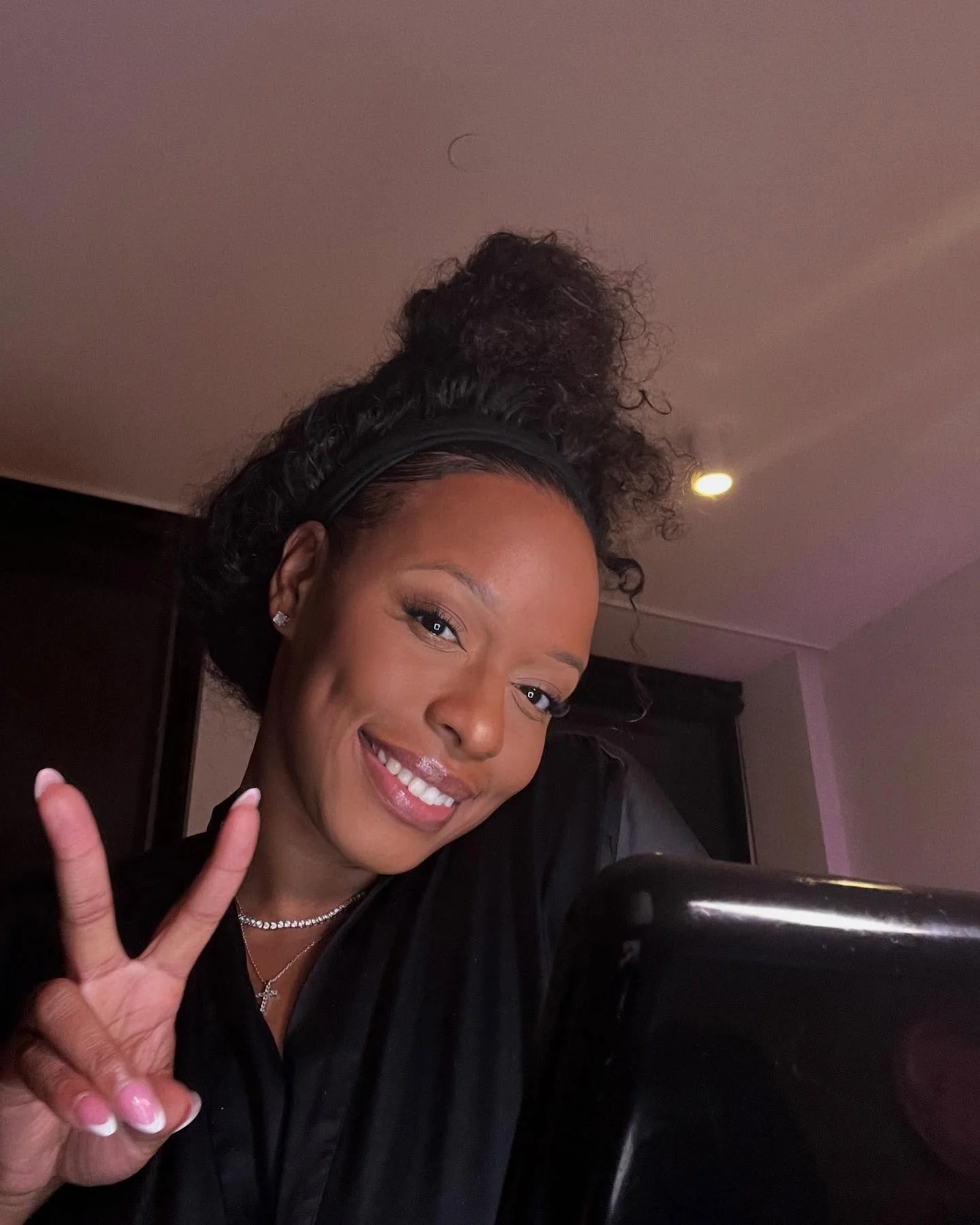 ✨Allow me to reintroduce myself&hellip; I&rsquo;m Jamara Taylor. Raised in Harlem, living in Jersey, and powered by purpose. 💫 My new single &ldquo;Switch&rdquo; is more than a vibe&mdash;it&rsquo;s my testimony. I switched my mindset, and everythin