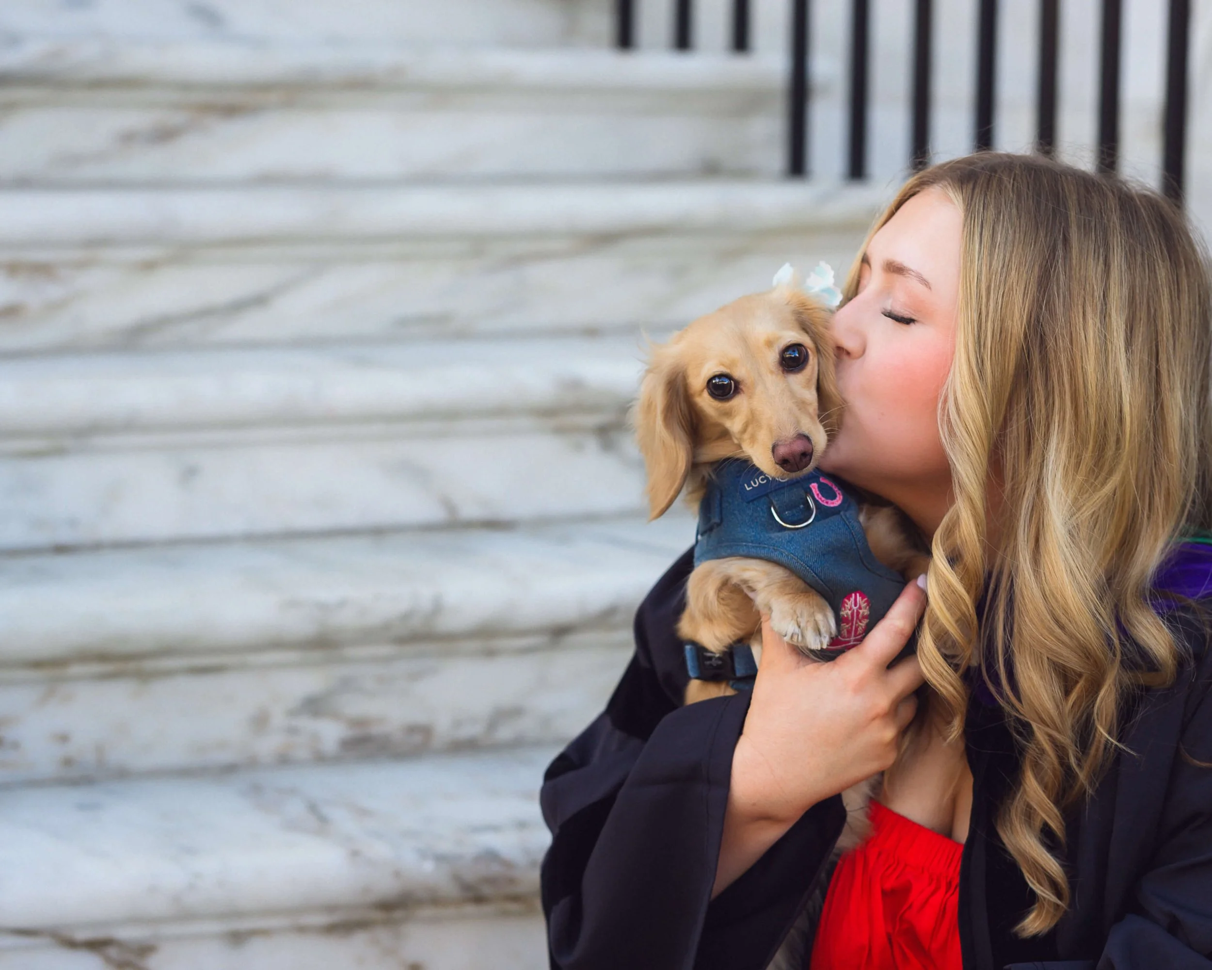 downtown-charleston-senior-portraits-historic-streets-42.jpg