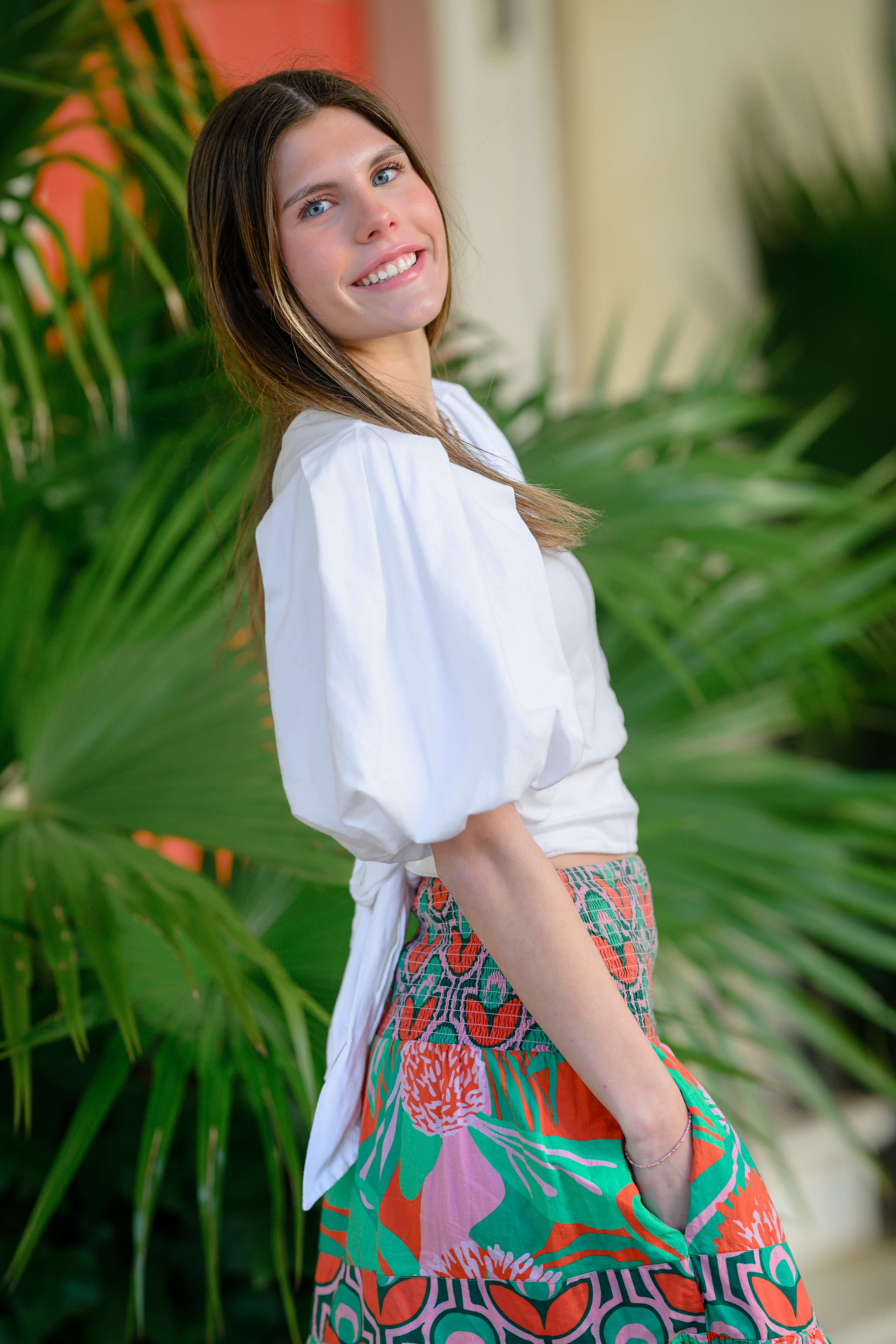 downtown-charleston-historic-streets-senior-portraits-74.jpg