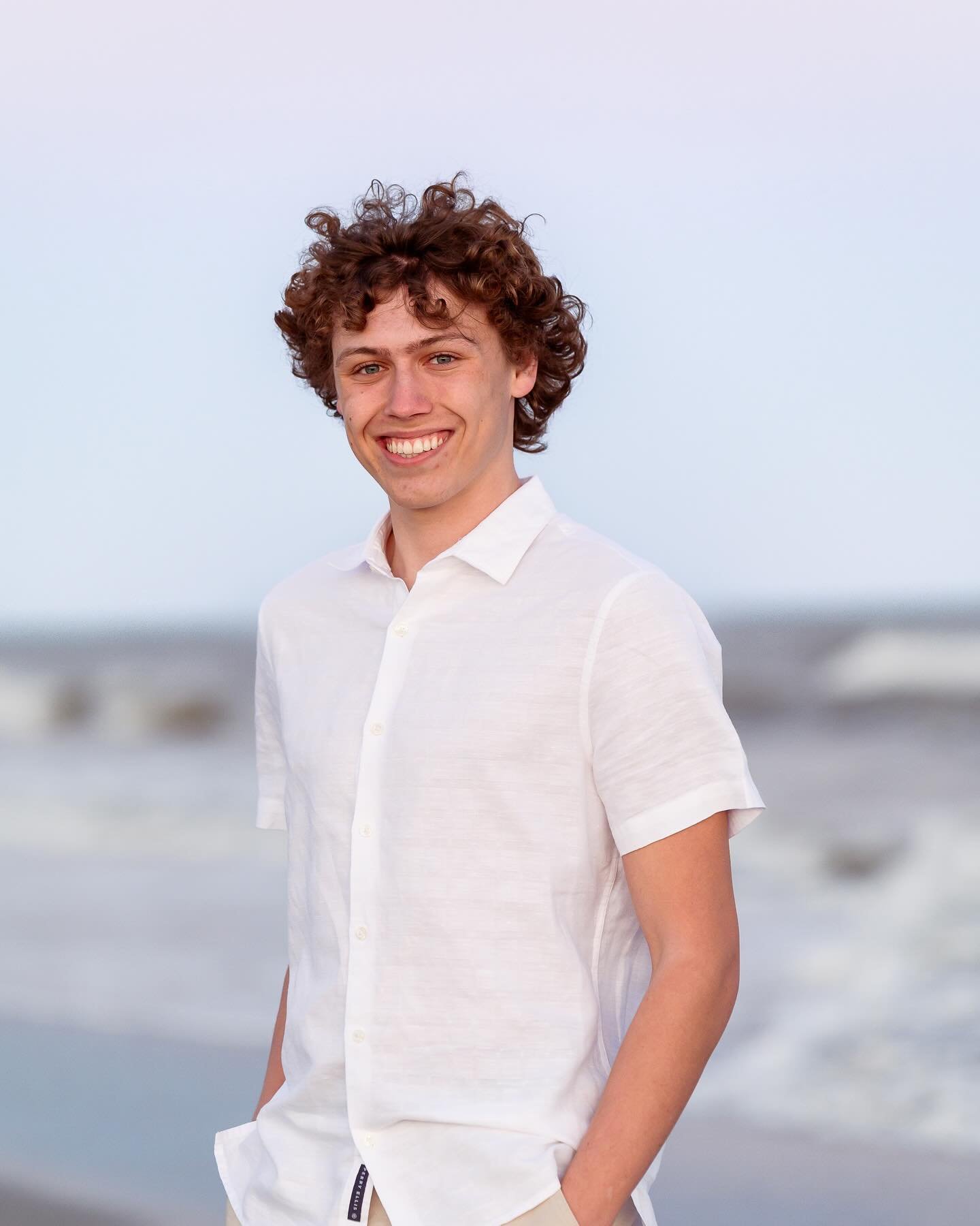 Capturing the joy of the Class of 2024! 🎓 It was a fabulous session with this soon-to-be grad and his fun-loving family. We started on Daniel Island and made our way to the beach to catch a beautiful South Carolina sunset. And even their adorable do