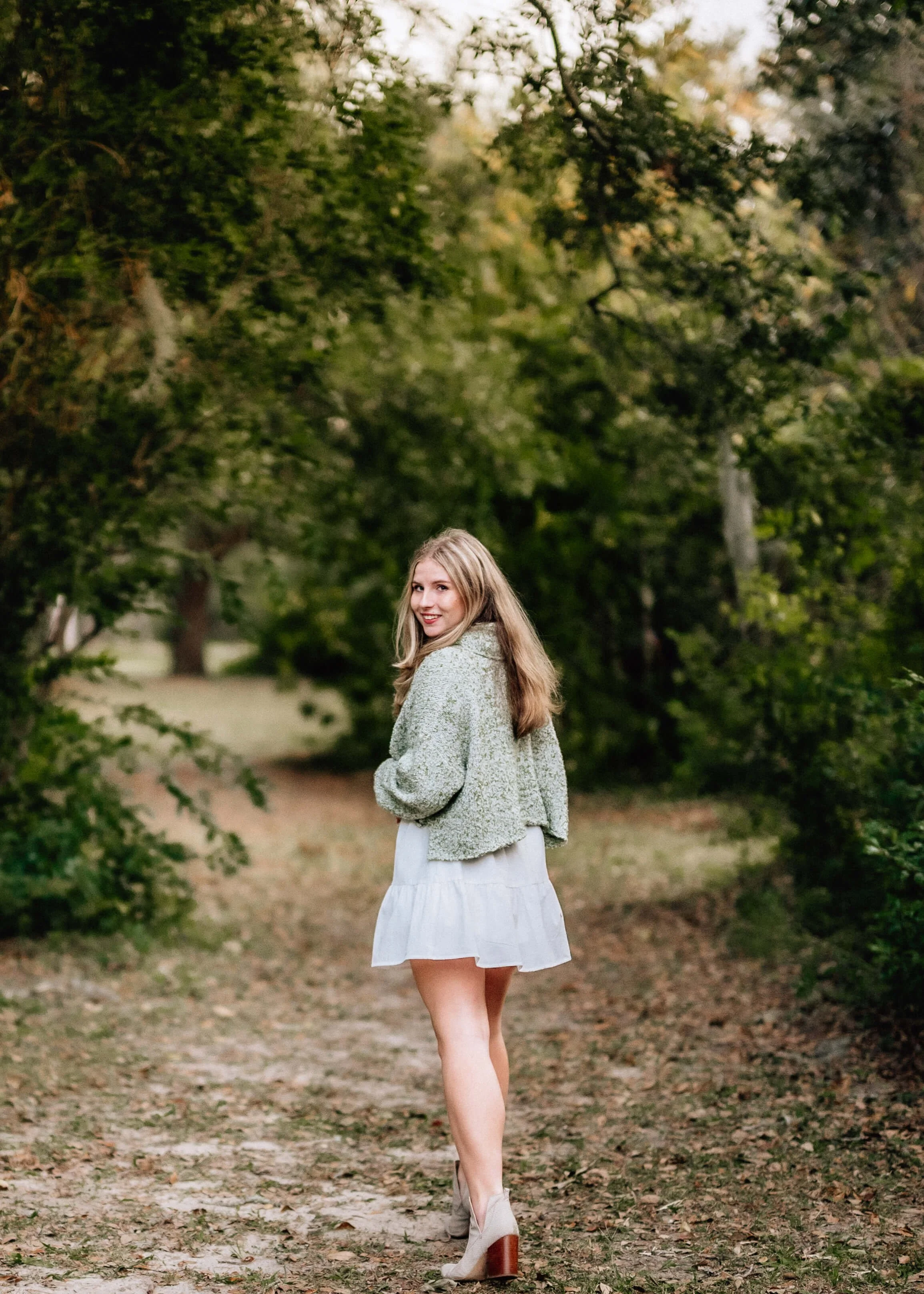 charleston-senior-photos-hampton-park-path.jpg