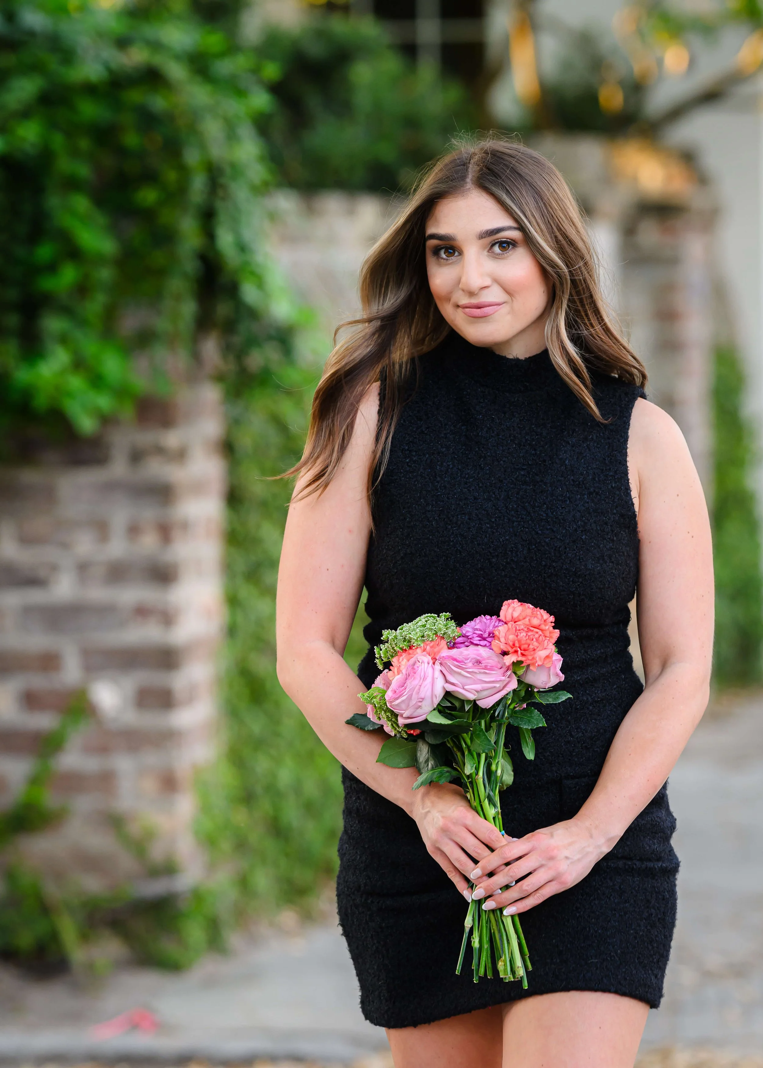 downtown-charleston-historic-streets-senior-portraits-69.jpg