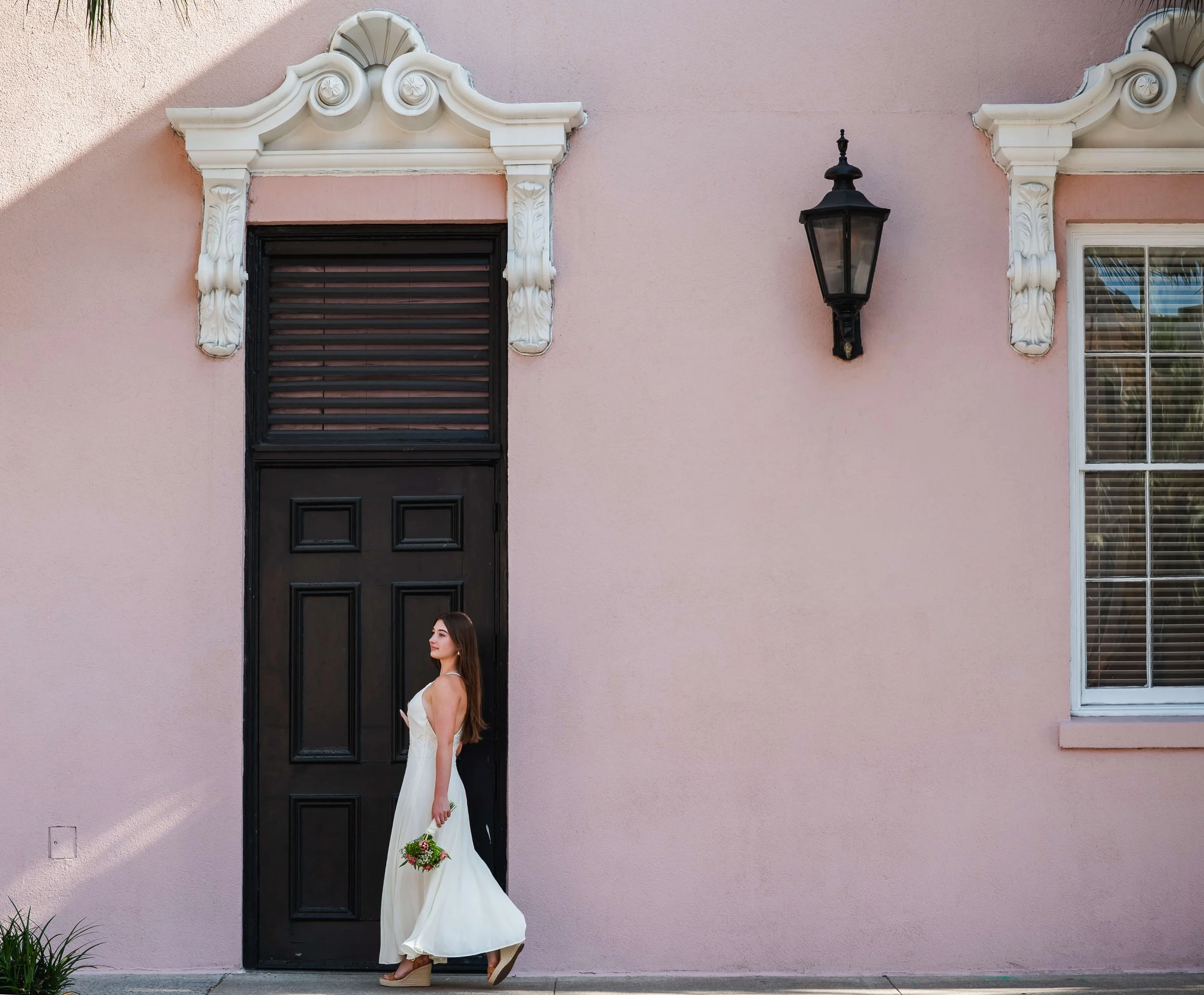 downtown-charleston-senior-portraits-historic-streets-64.jpg