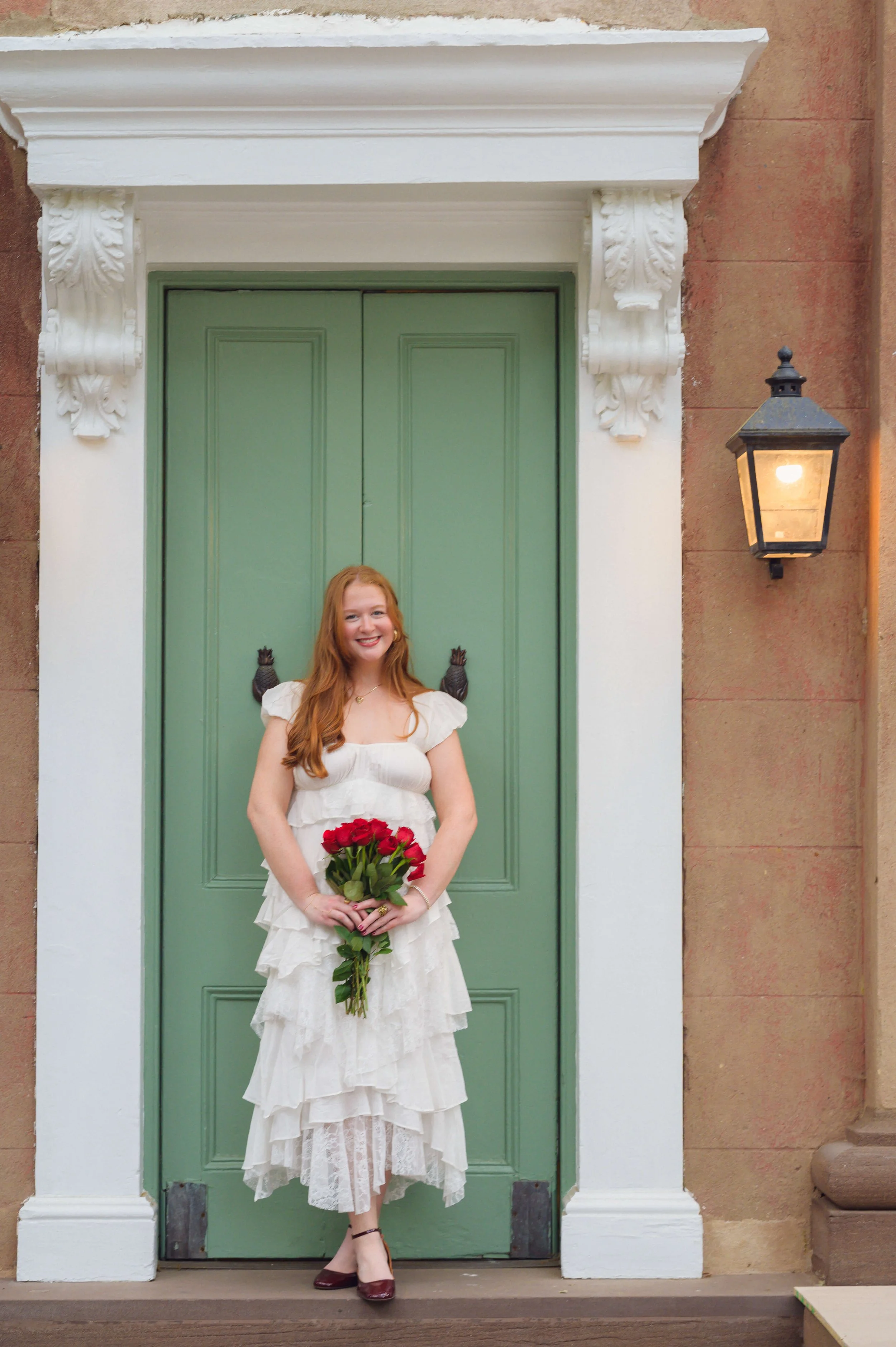 college-of-charleston-senior-photos-on-campus-19.jpg