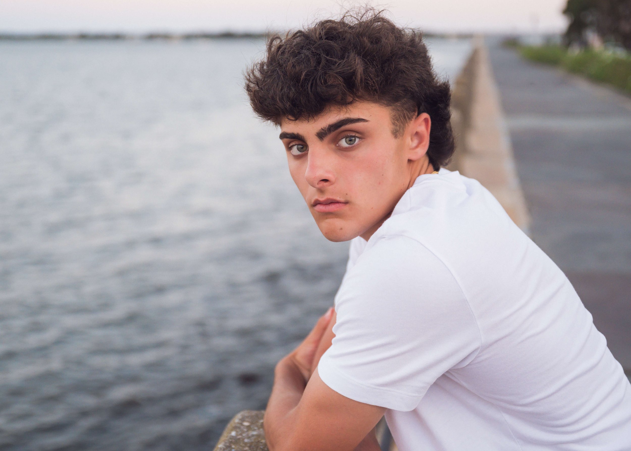 charleston-senior-portraits-charleton-harbor-10.jpg