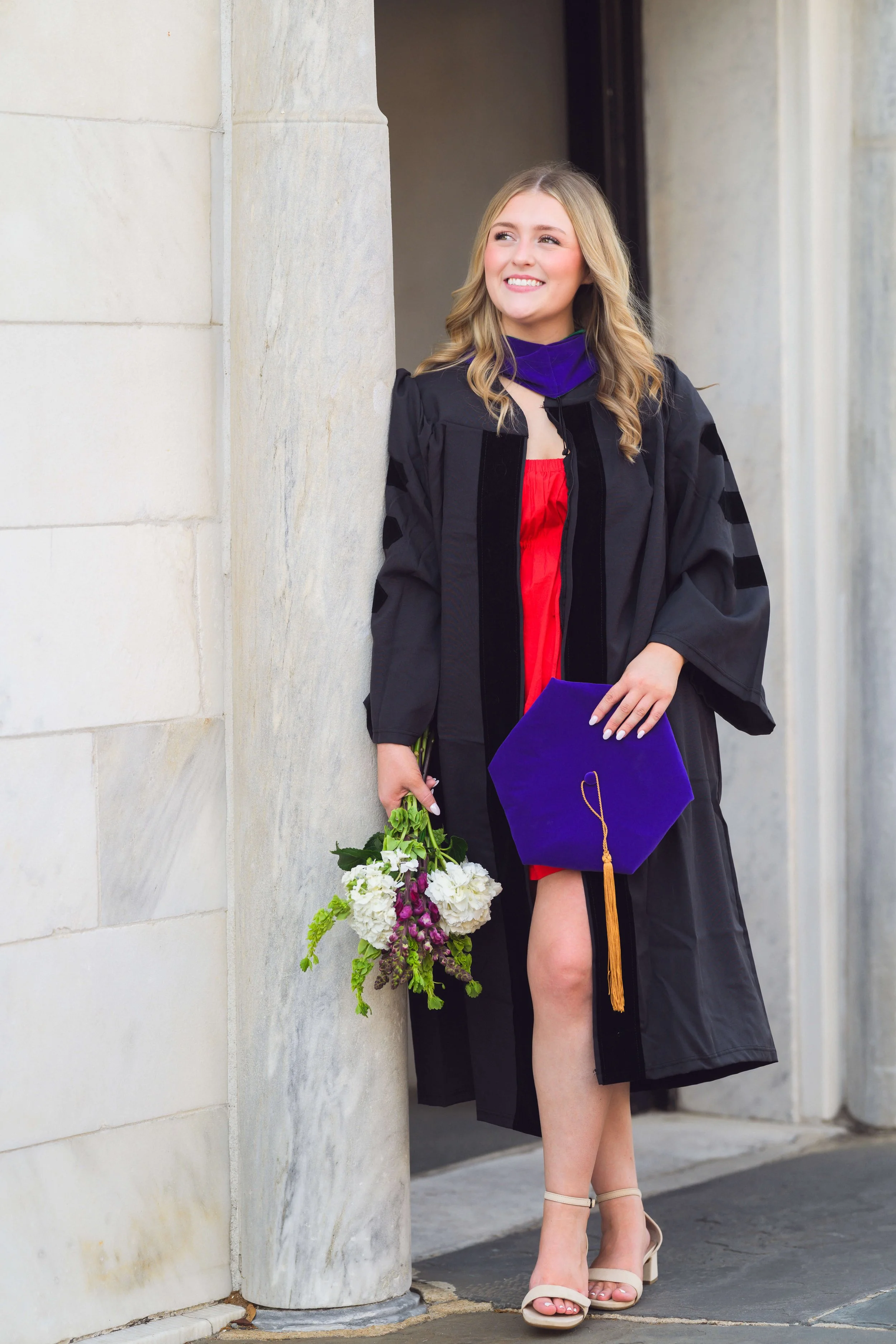 downtown-charleston-senior-portraits-historic-streets-41.jpg