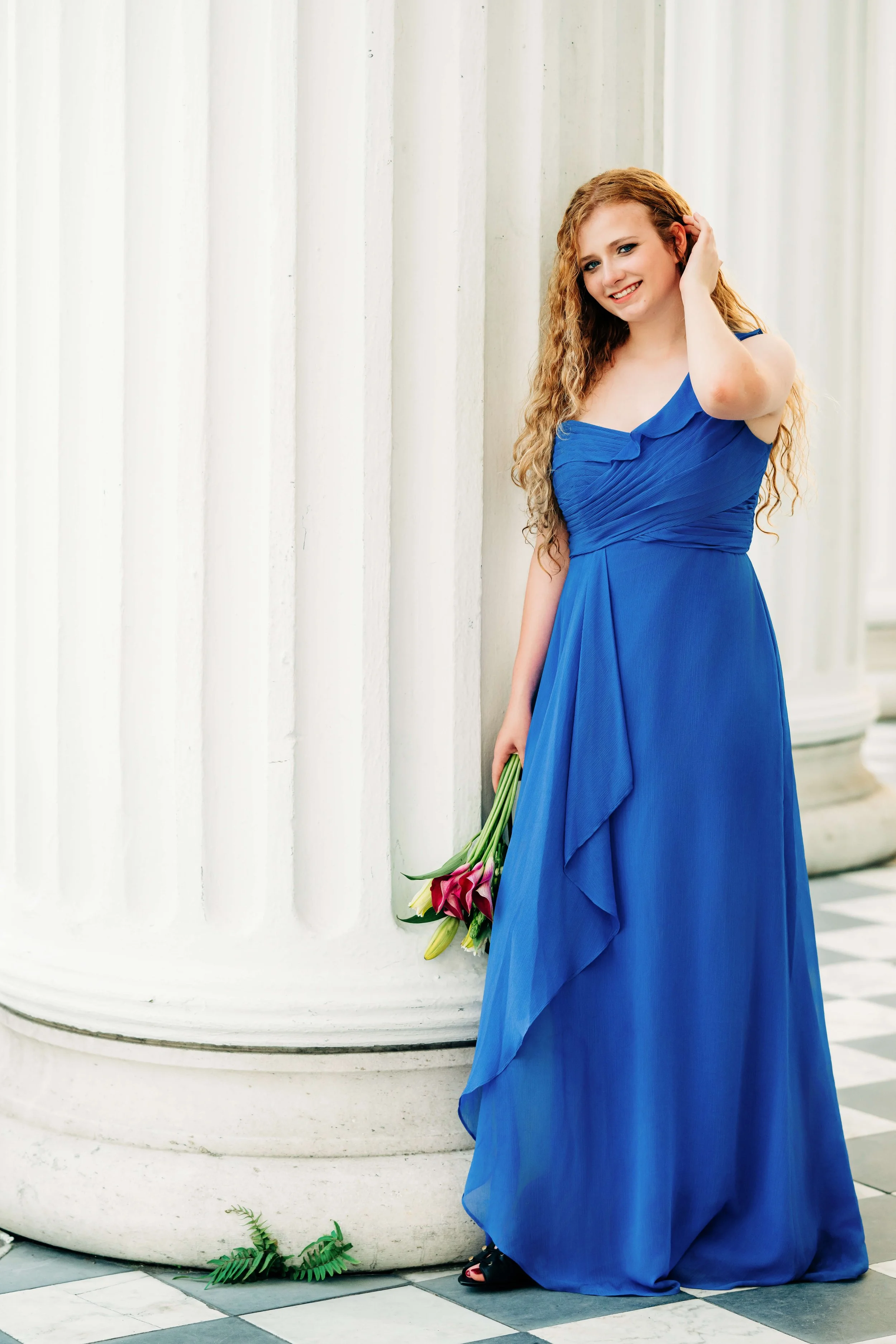 downtown-charleston-senior-portraits-historic-streets-13.jpg