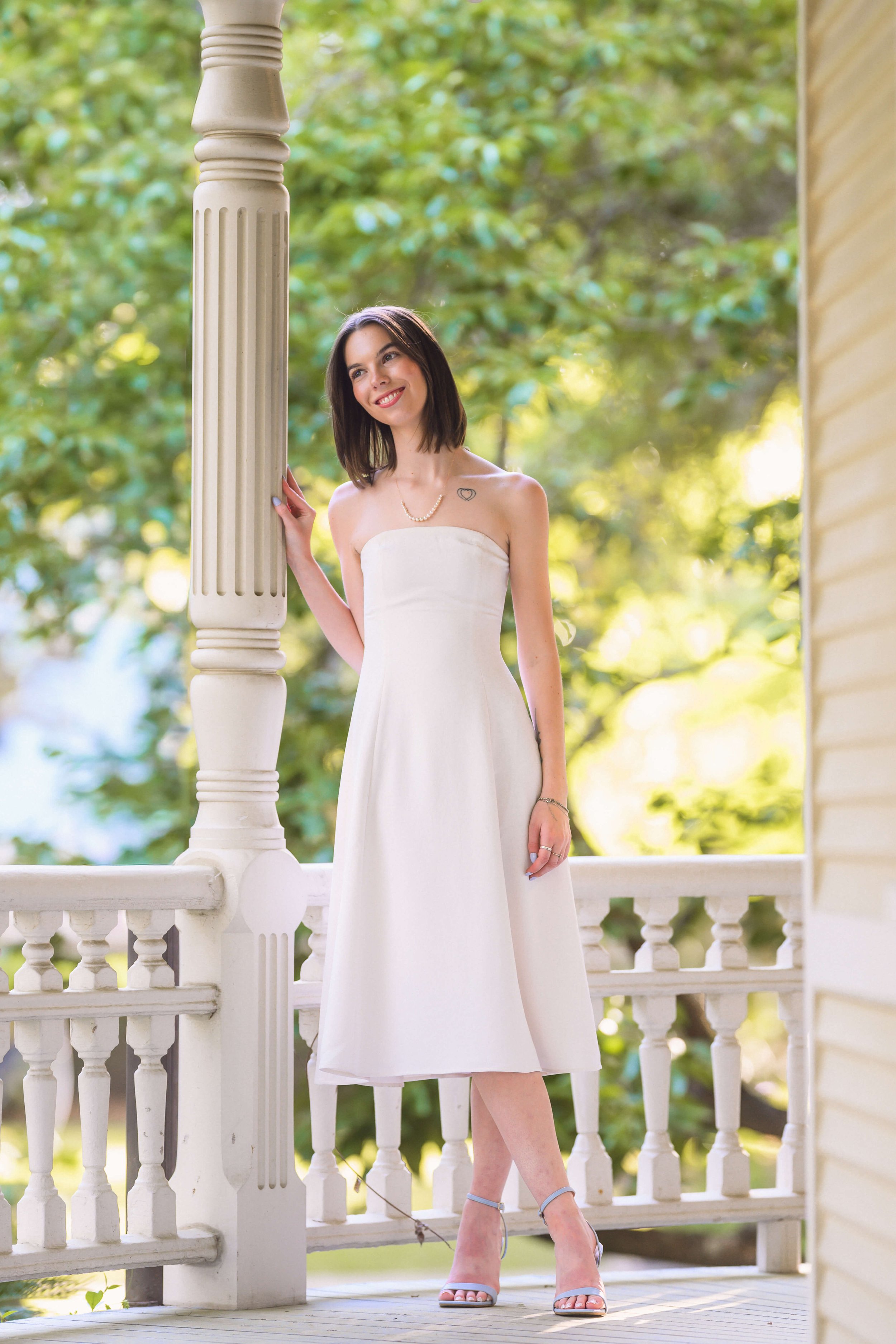 college-of-charleston-senior-photos-on-campus-35.jpg