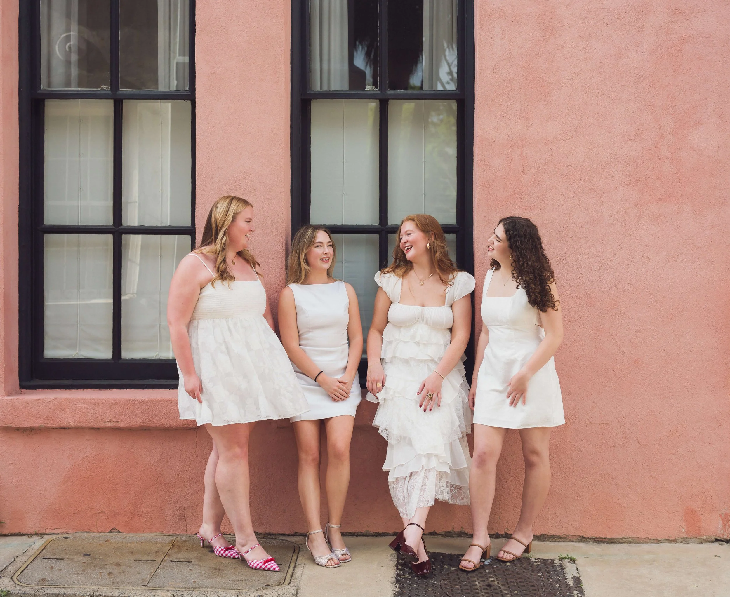 downtown-charleston-historic-streets-senior-portraits-20.jpg