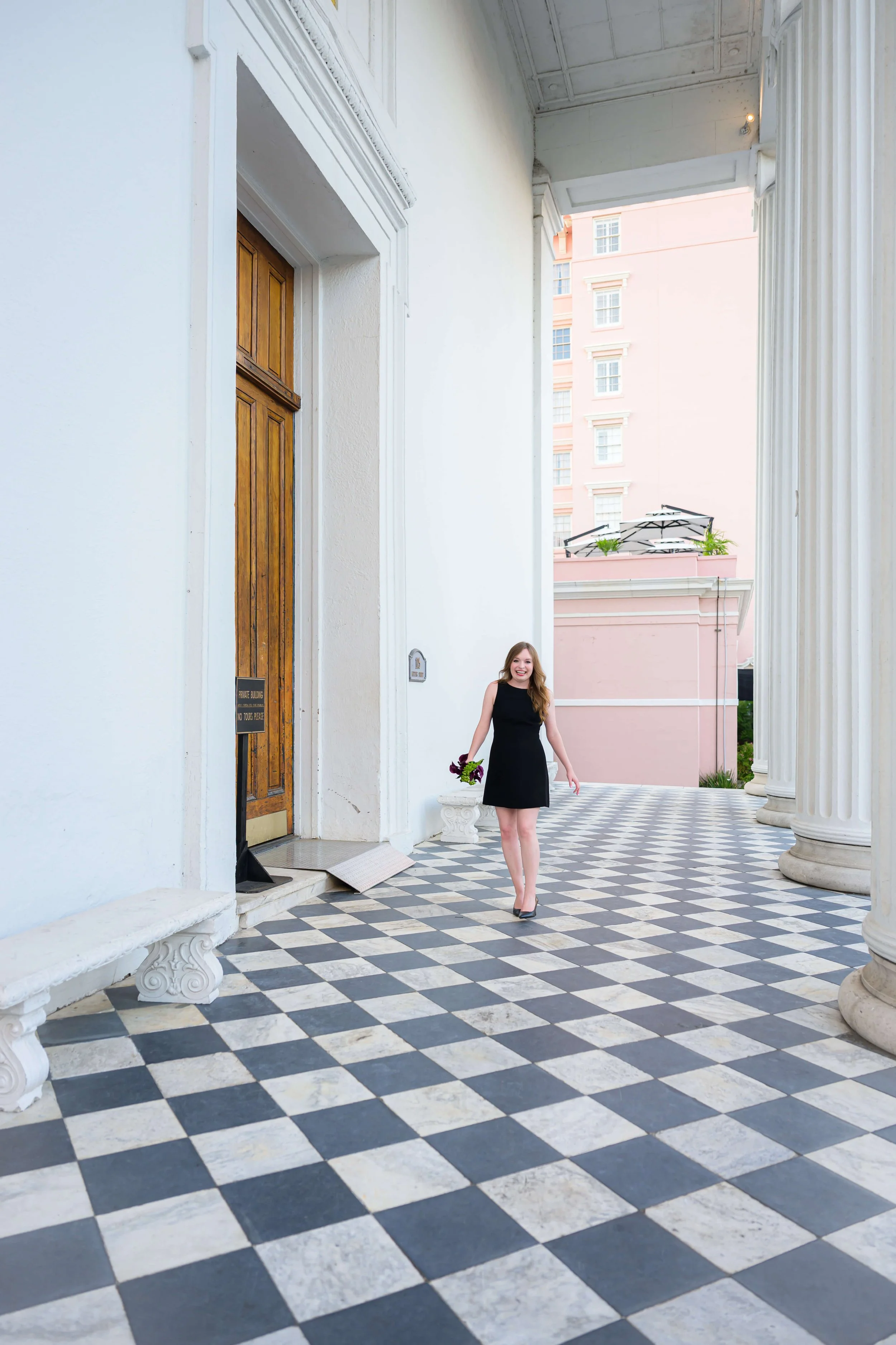 downtown-charleston-senior-portraits-historic-streets-11.jpg