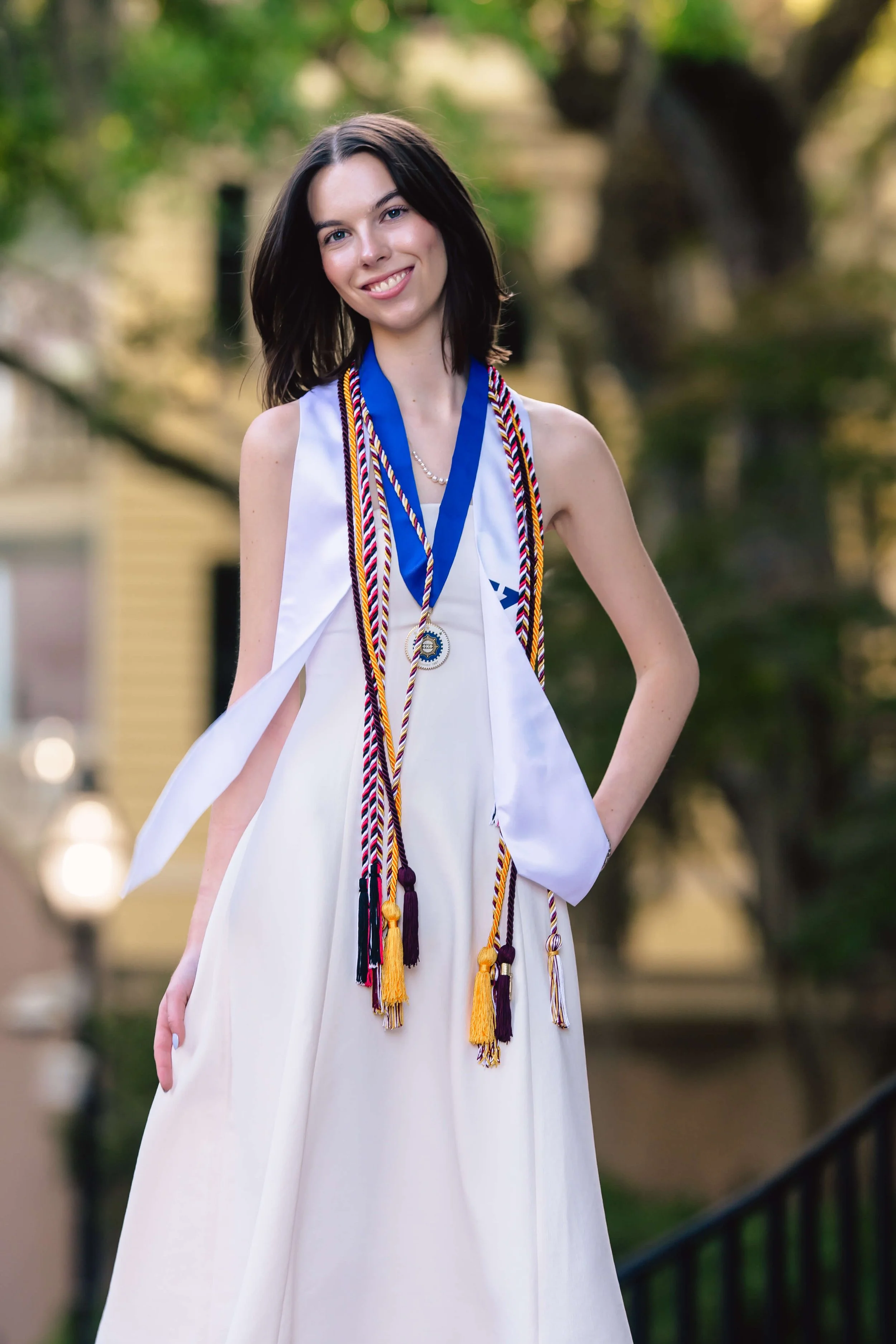 college-of-charleston-senior-photos-on-campus-42.jpg