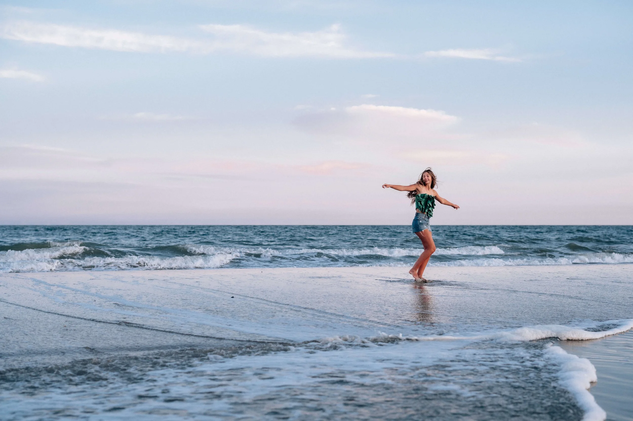 senior-session-isle-of-palms-sunset-7.jpg
