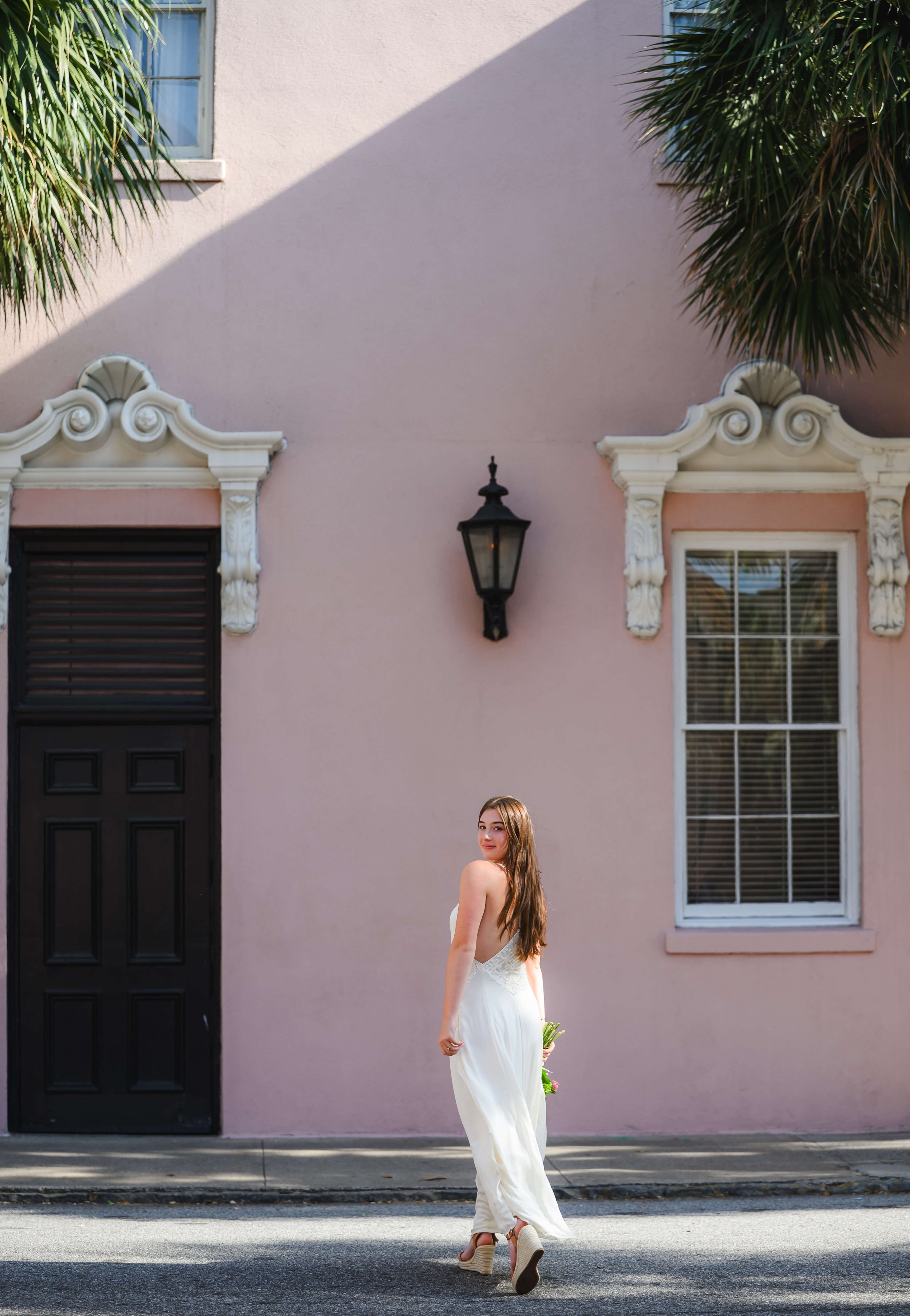 downtown-charleston-senior-portraits-historic-streets-65.jpg