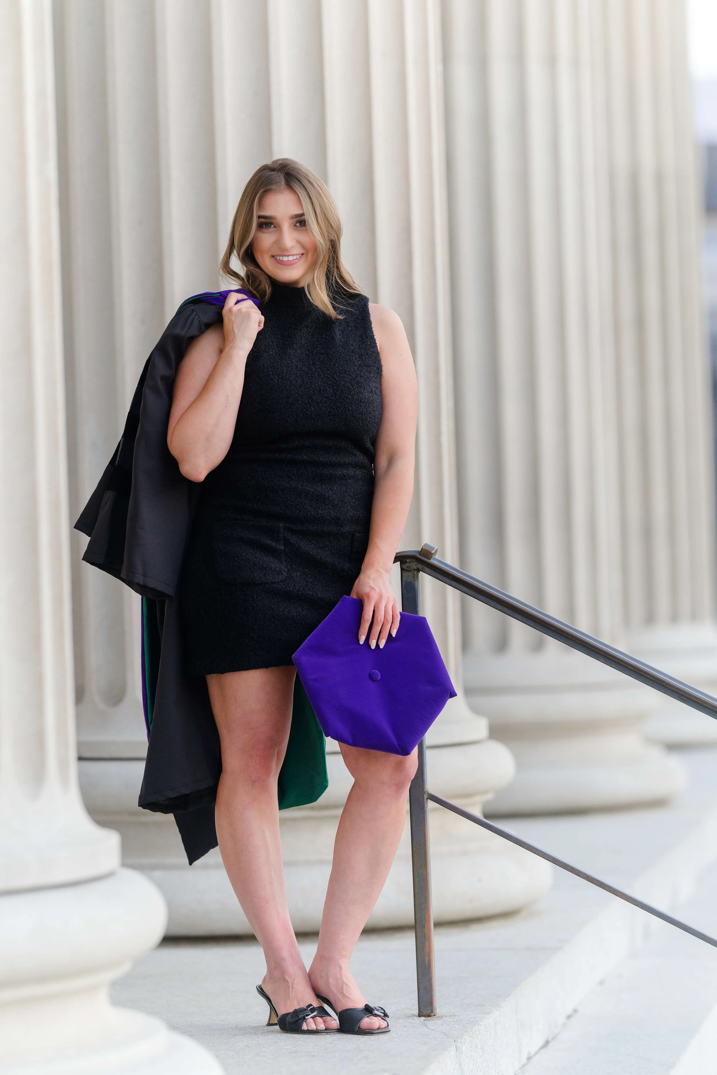 downtown-charleston-senior-portraits-historic-streets-36.jpg