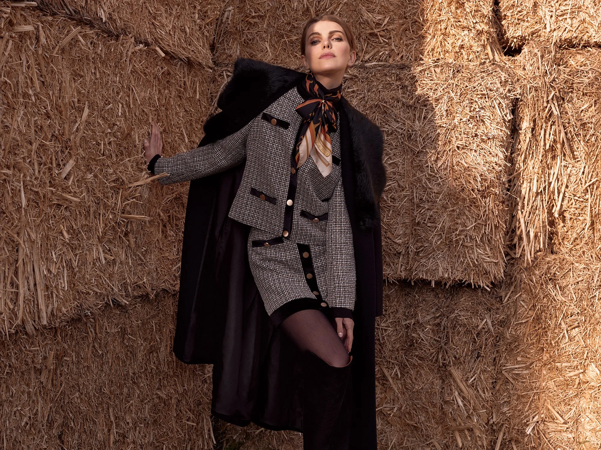 Hunt & Hall Women's Kentwell Blazer main image 1