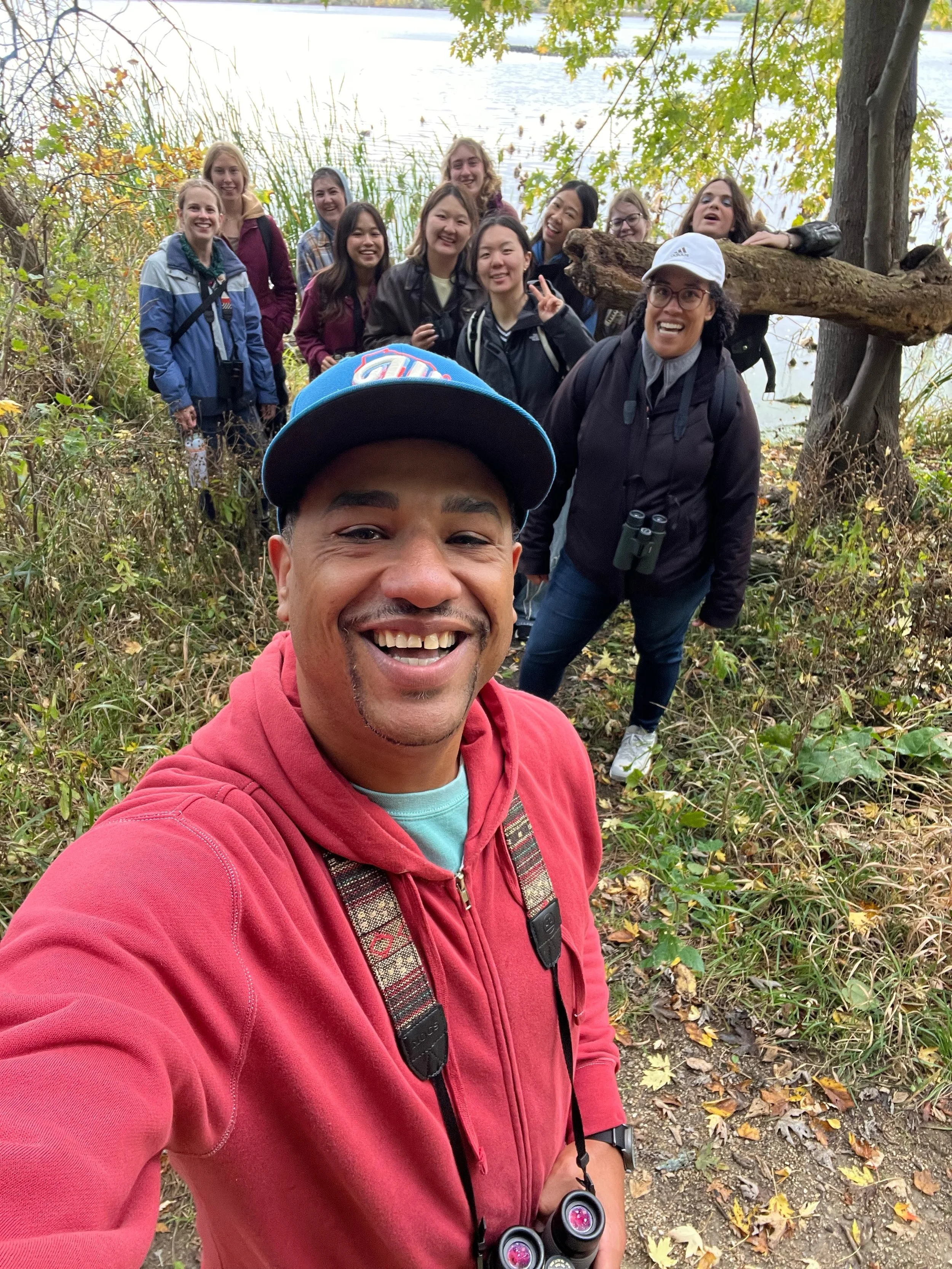 What a weekend of Bird Joy! 🐦🍂

Friday afternoon, I teamed up with University Mental Health Services to lead a midterm birding walk at Picnic Point. Students took a break from the books to slow down, breathe, and listen to the birds.

Saturday morn