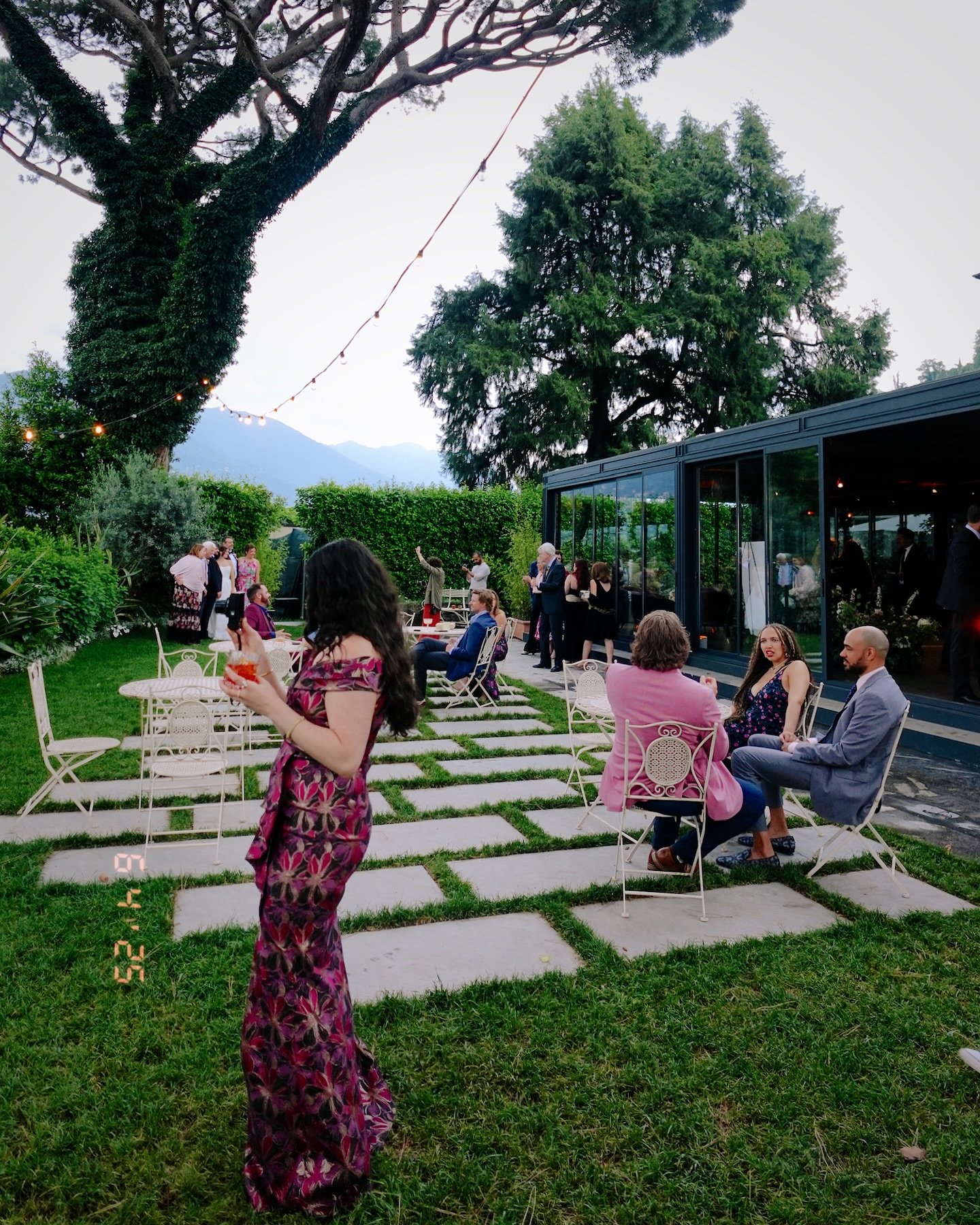 you already know I wasn&rsquo;t done sharing wedding content just yet! Just a few more snaps from this magical day 🤩🎞️🌸🥂🤍💍✨ 

#italywedding #lakecomoitaly #lakecomowedding #wedding #weddingitaly