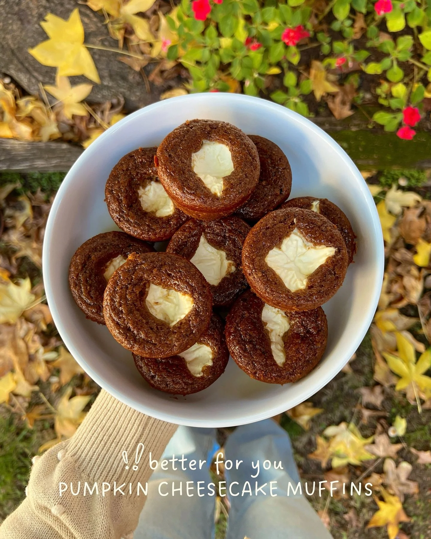 I kept seeing these &ldquo;easy&rdquo; better for you pumpkin cheesecake muffins on my fyp so had to try them out to see if they&rsquo;re worth a pin 📌 or are a pass ❌ 

happy to report: they are indeed very easy to make and soo good. Officially a P
