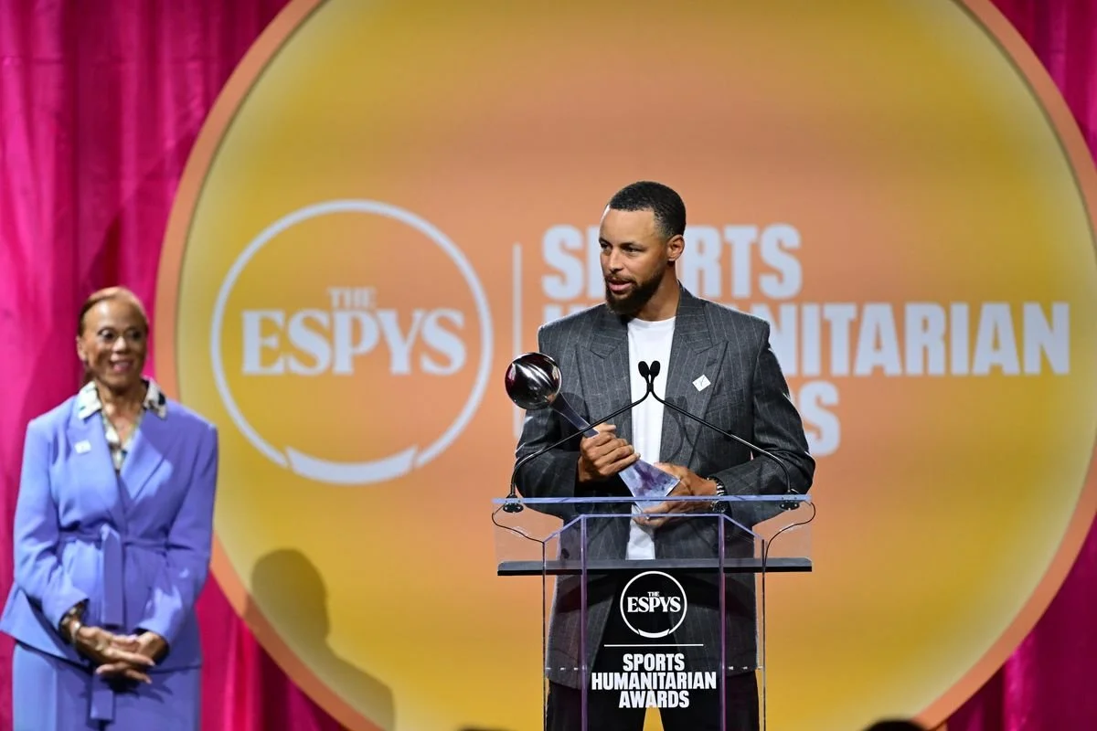 Stephen Curry Honored at the 2026 Sports Humanitarian Awards