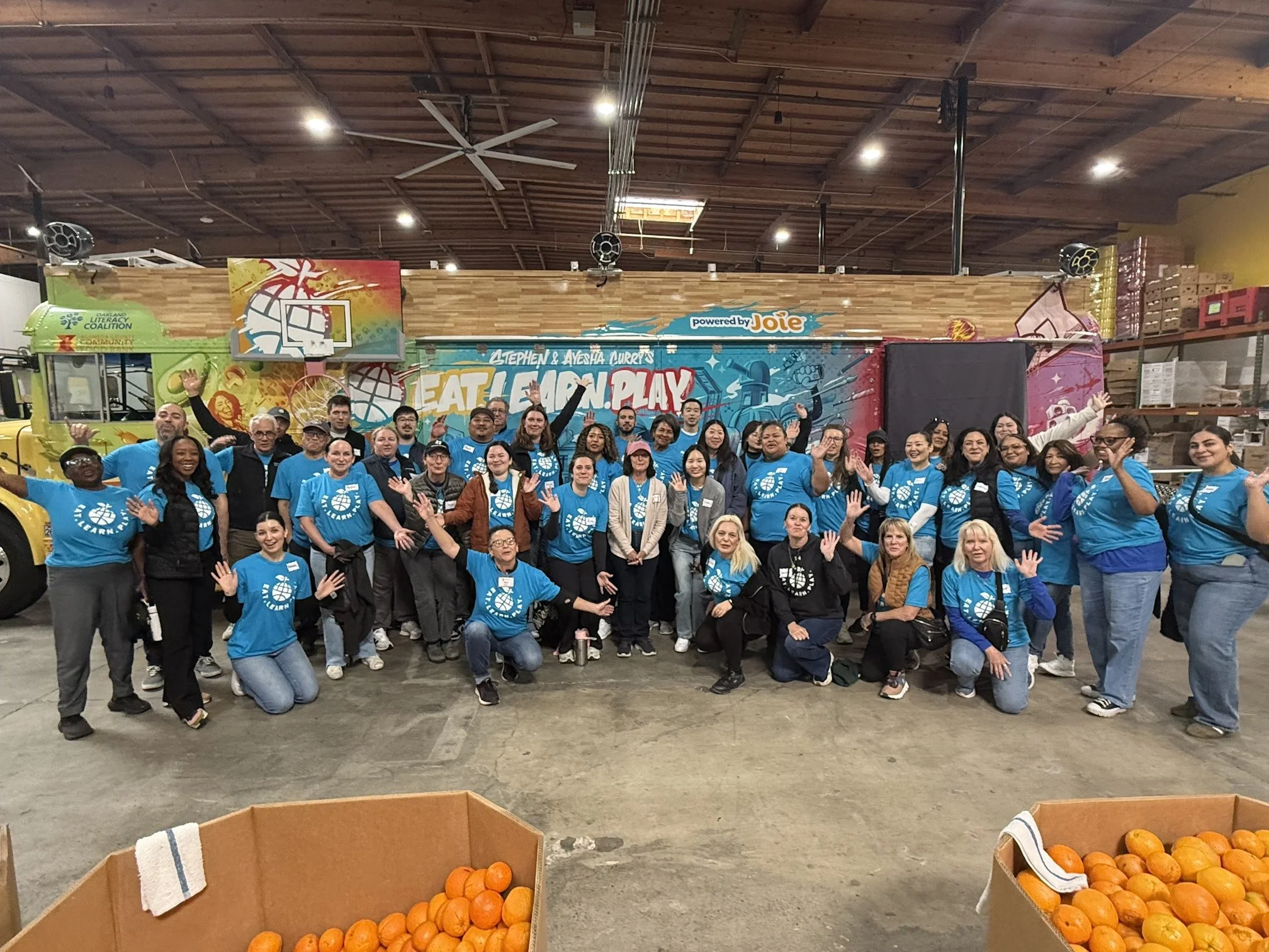 IMG_3235ELPbus_volunteers.jpg