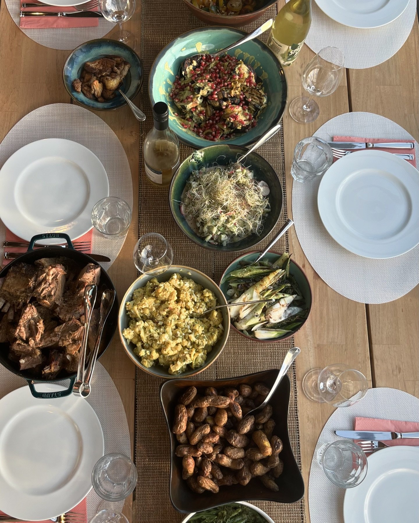 Brought to you by Kitsilano Farmers Market &amp; @ottolenghi. There&rsquo;s something to selecting beautiful produce from the hands that grew it! A few of my favourites included Lion&rsquo;s Main Mushroom fried in butter and grilled scallions&hellip;