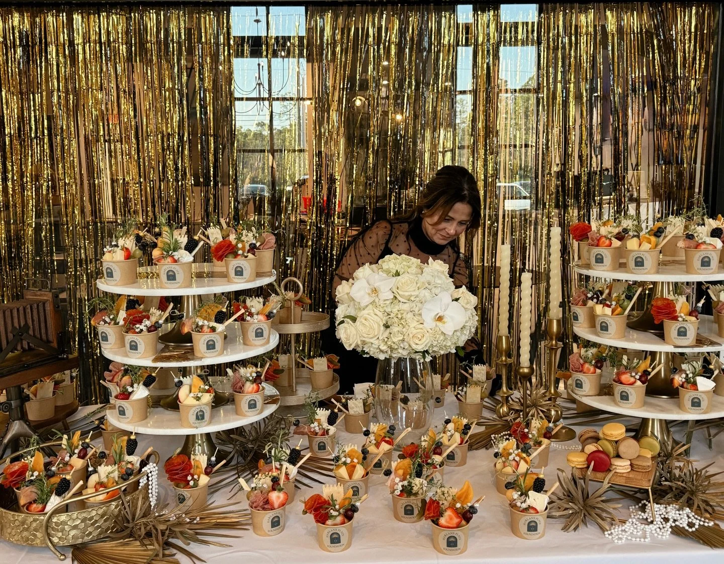 Sending all my cheese-loving friends into New Year&rsquo;s Eve with full hearts, full cups 😉, and lots to celebrate 🧀🤍

#30a #charcuteria #charcuteriecups #santarosabeachflorida